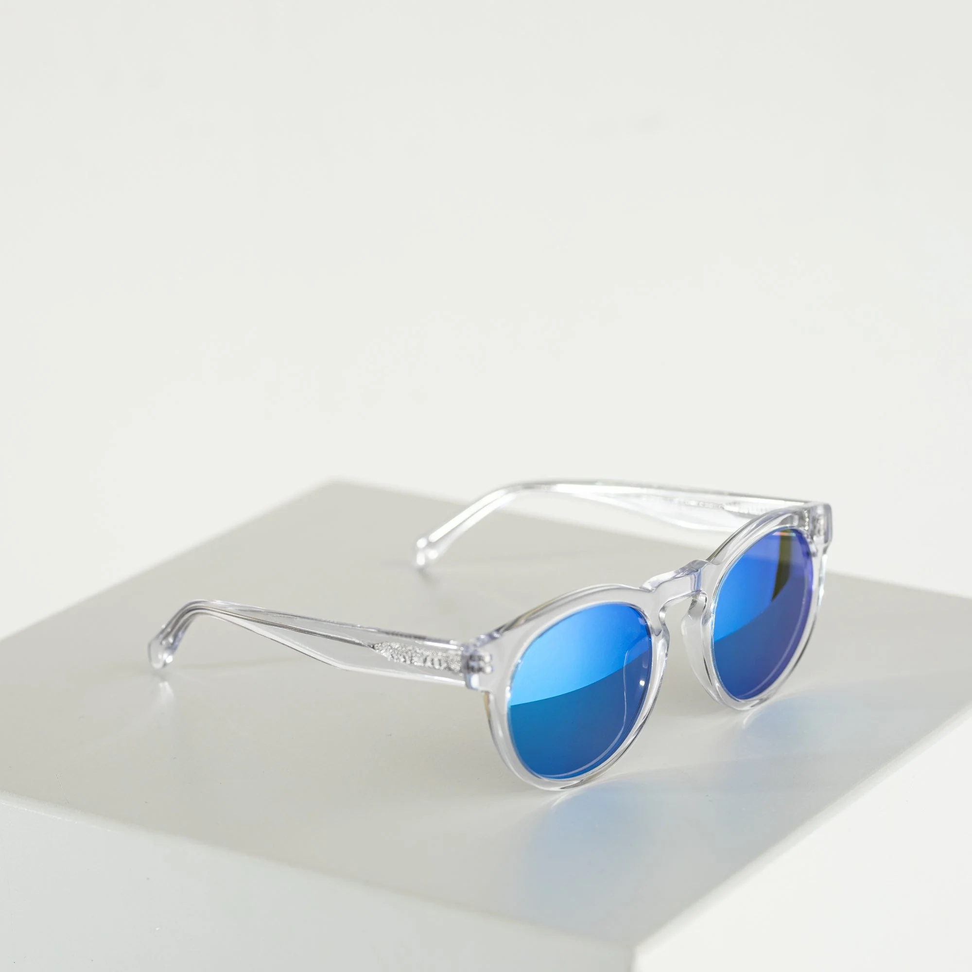 Kiss the Sun - transparent silver blue - Image 22