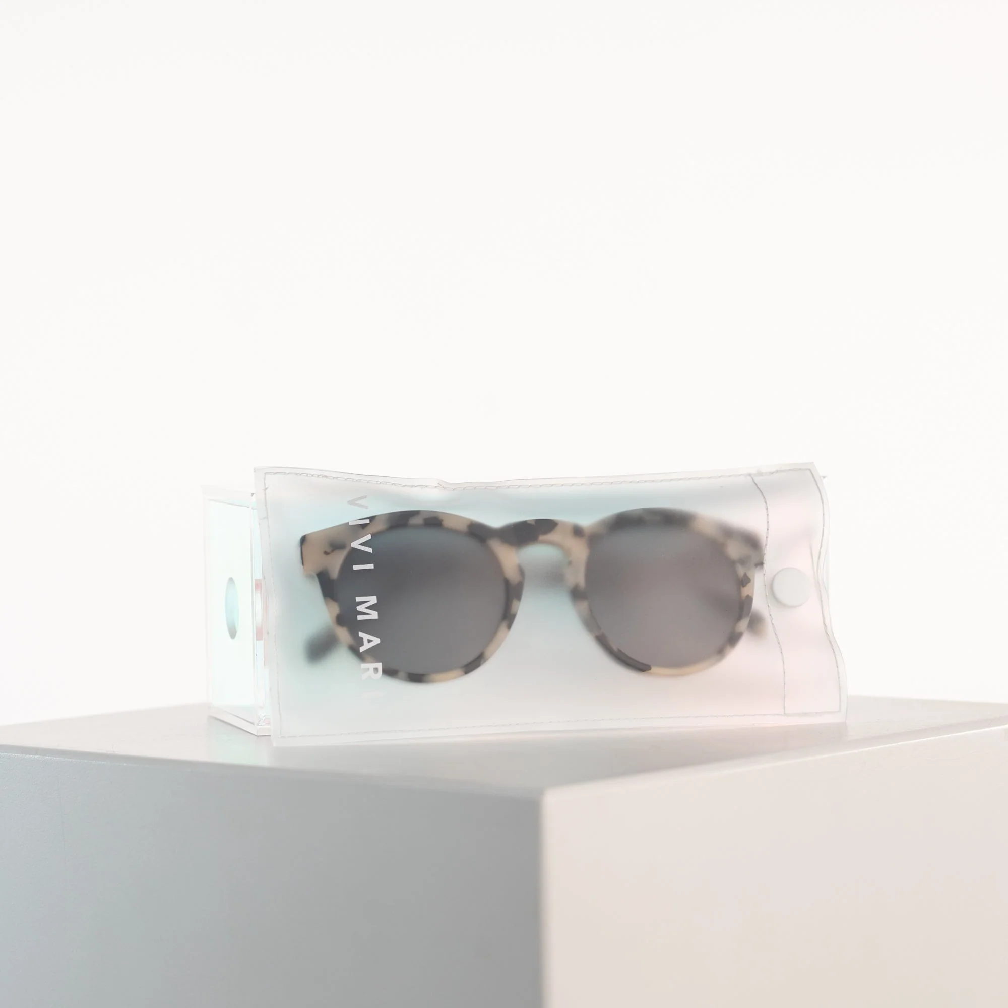 Kiss the Sun - leo black/sand - Image 15