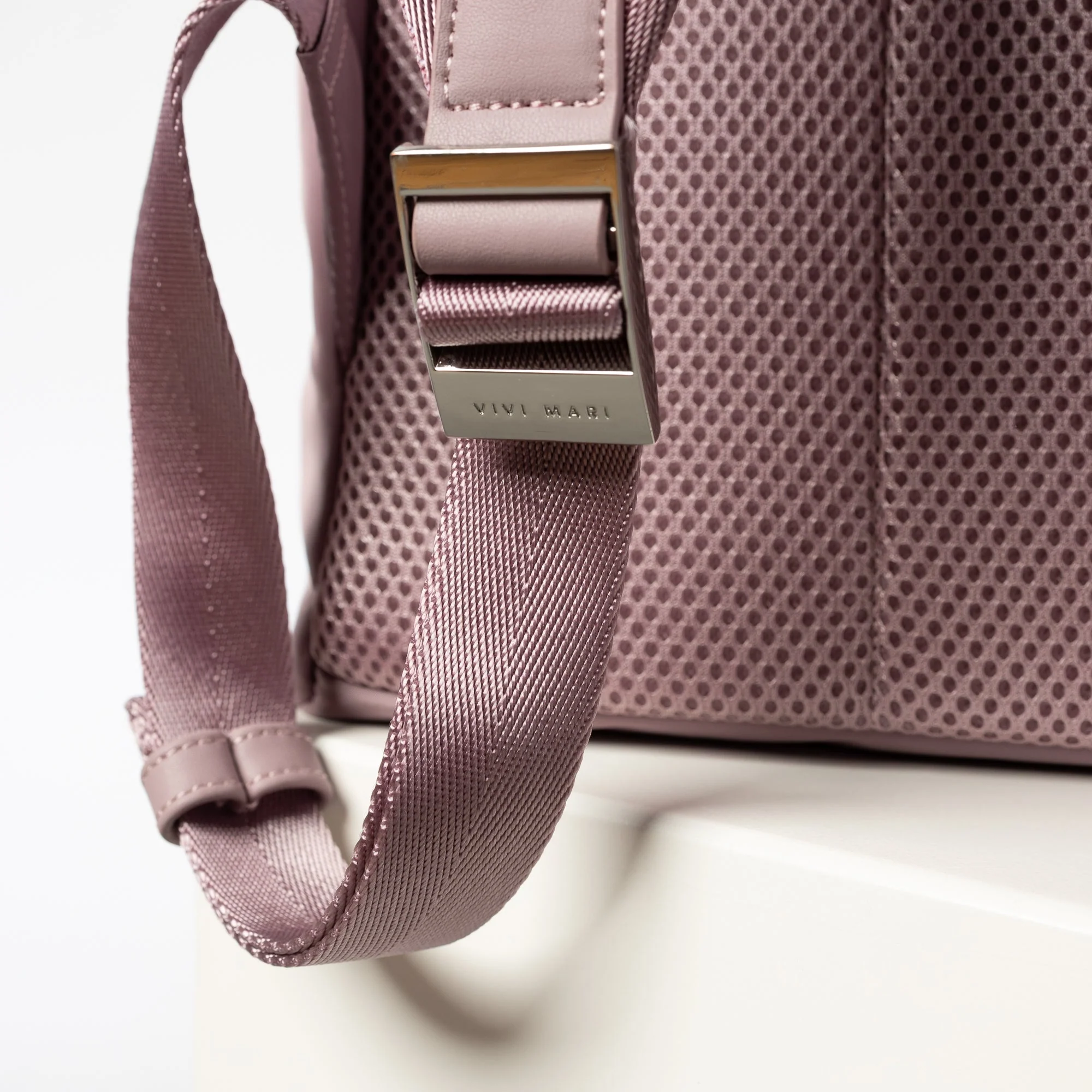Padded Backpack medium - ash plum - Image 8