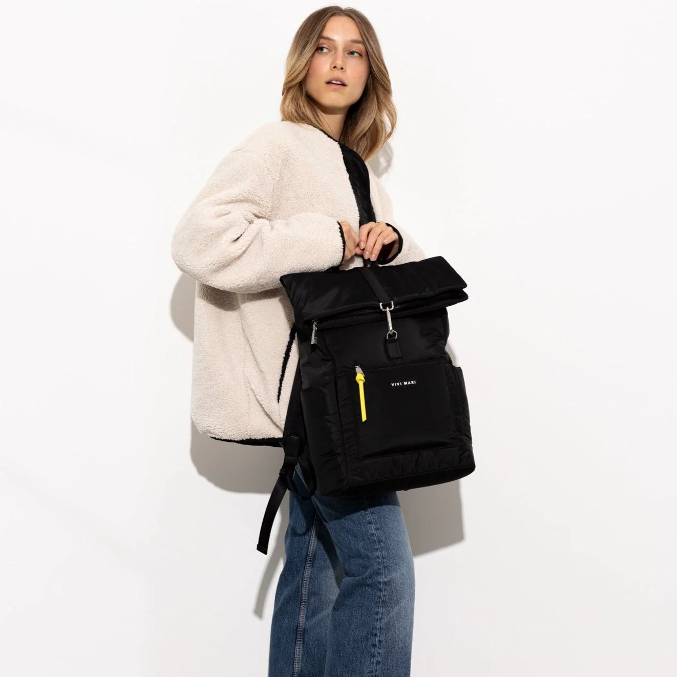 Padded Backpack medium - black - Image 4
