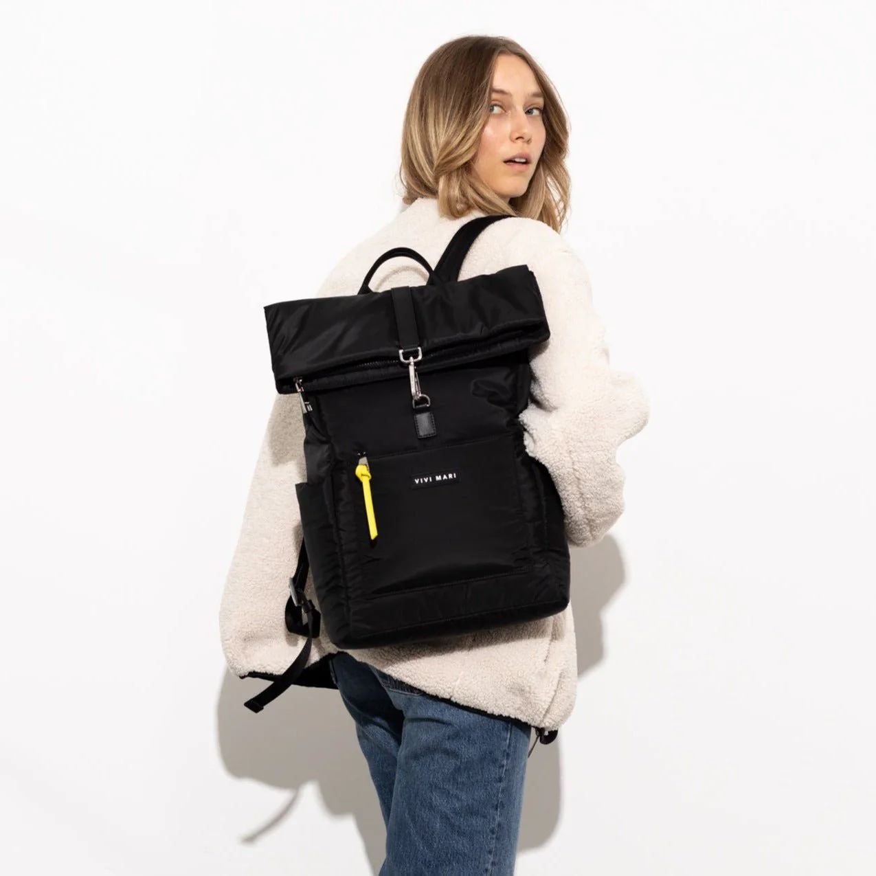 Padded Backpack medium - black - Image 9