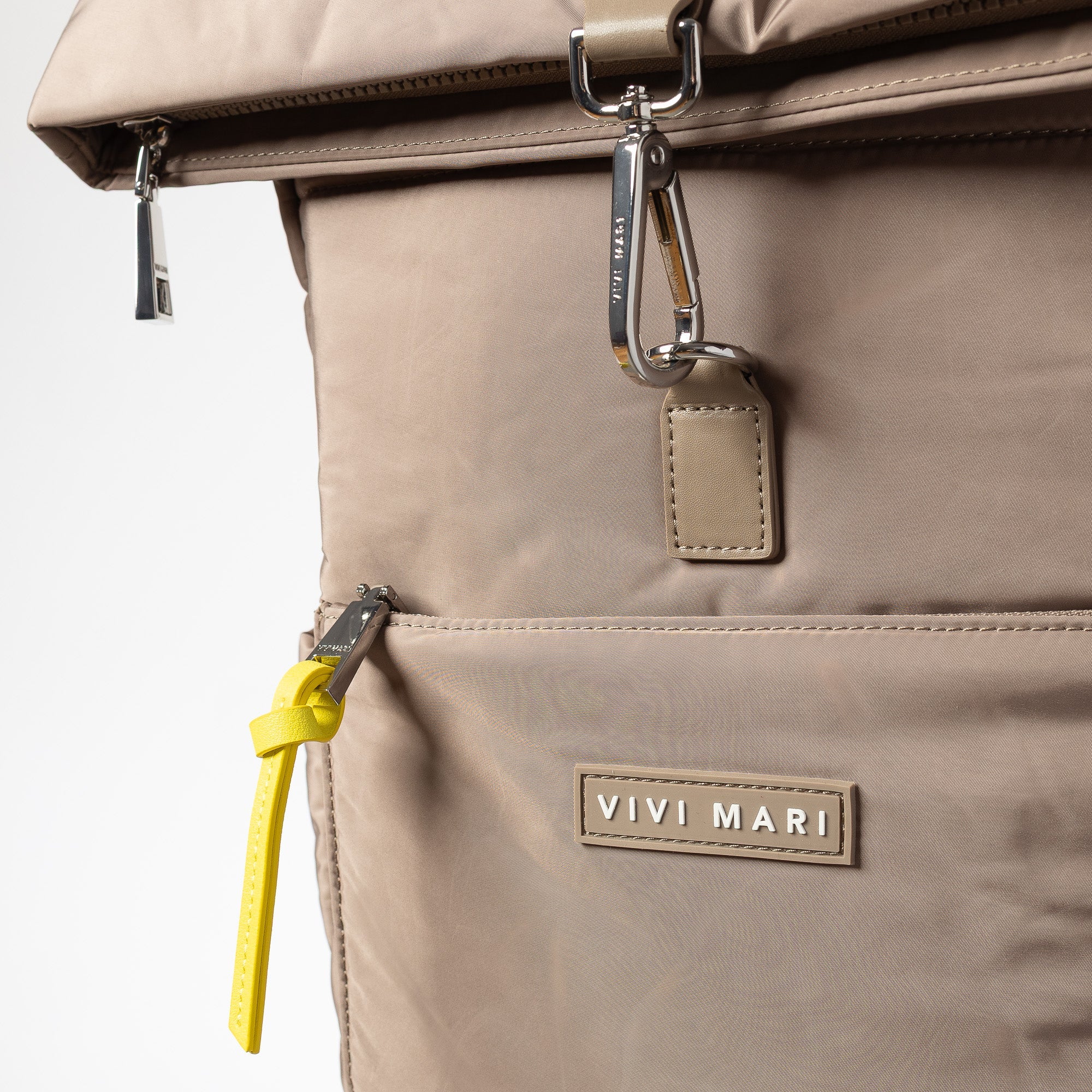 Padded Backpack medium - dark mushroom - Image 6