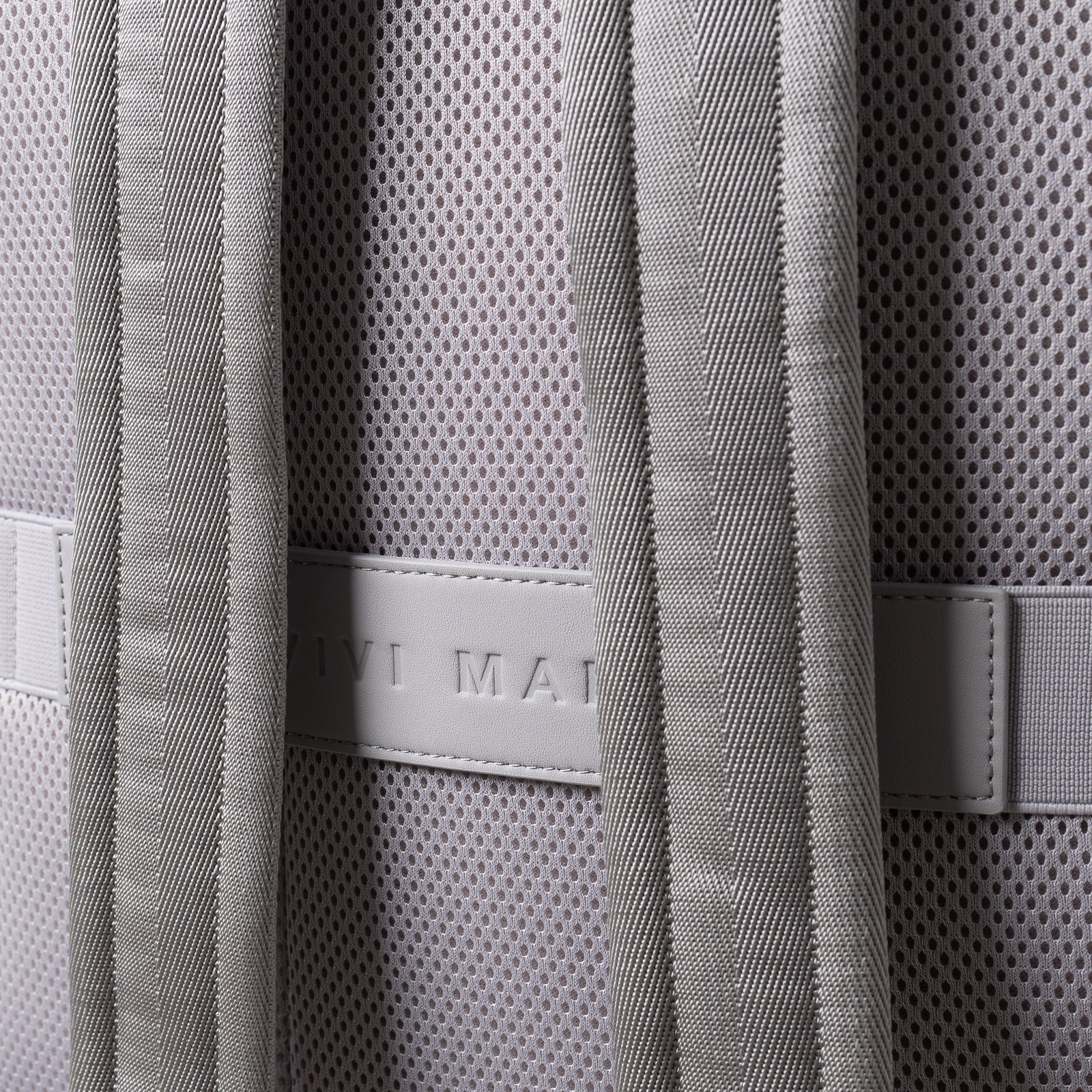 Padded Backpack medium - leo splashes grey/sand - Image 13