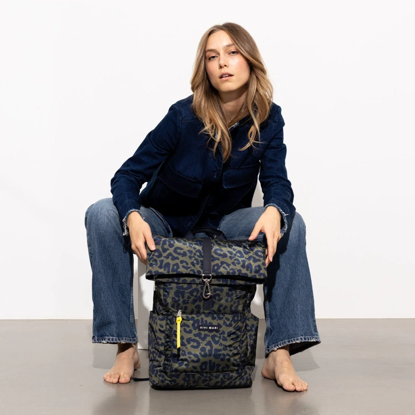 Padded Backpack medium - leo splashes navy/olive - Image 20