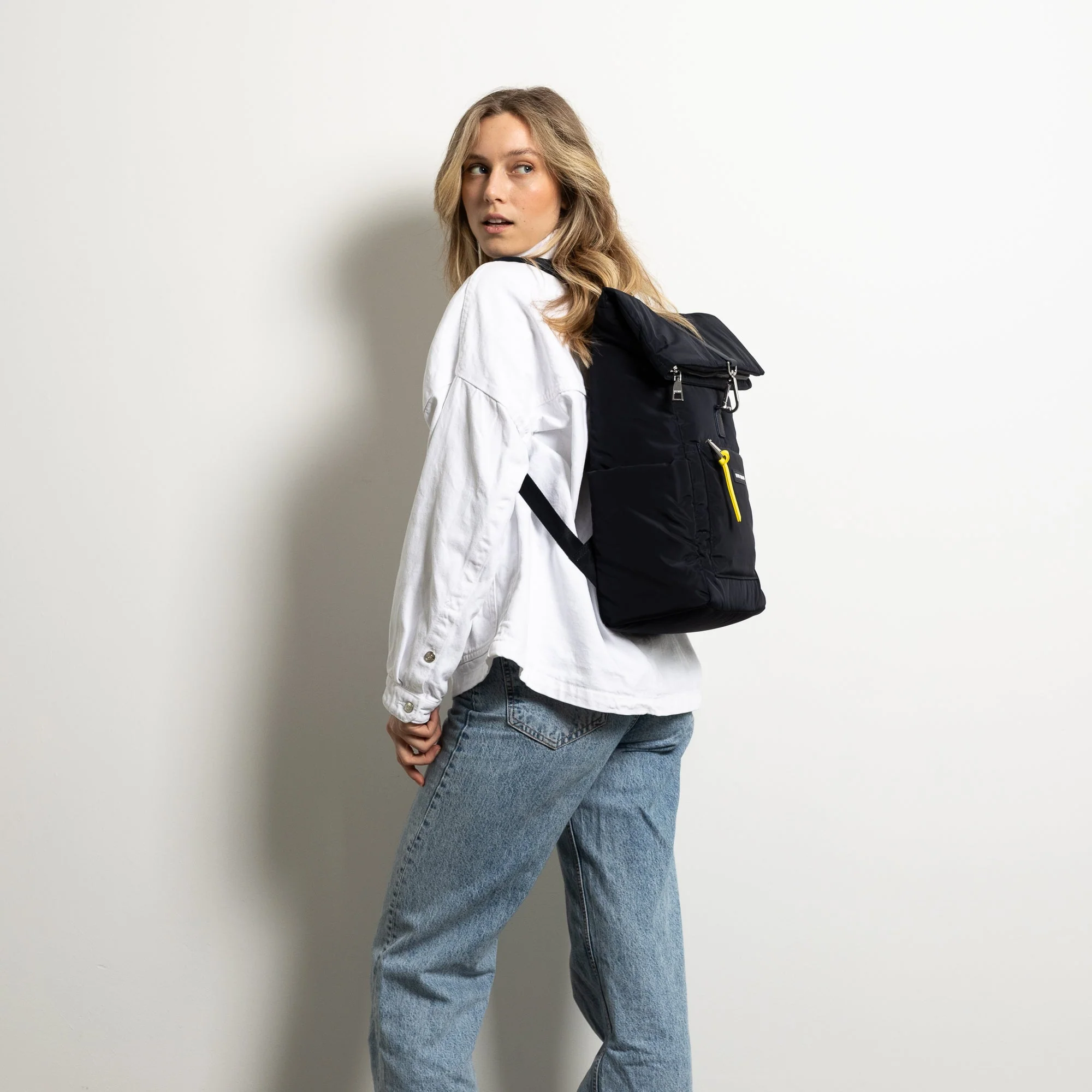 Padded Backpack medium - navy - Image 14