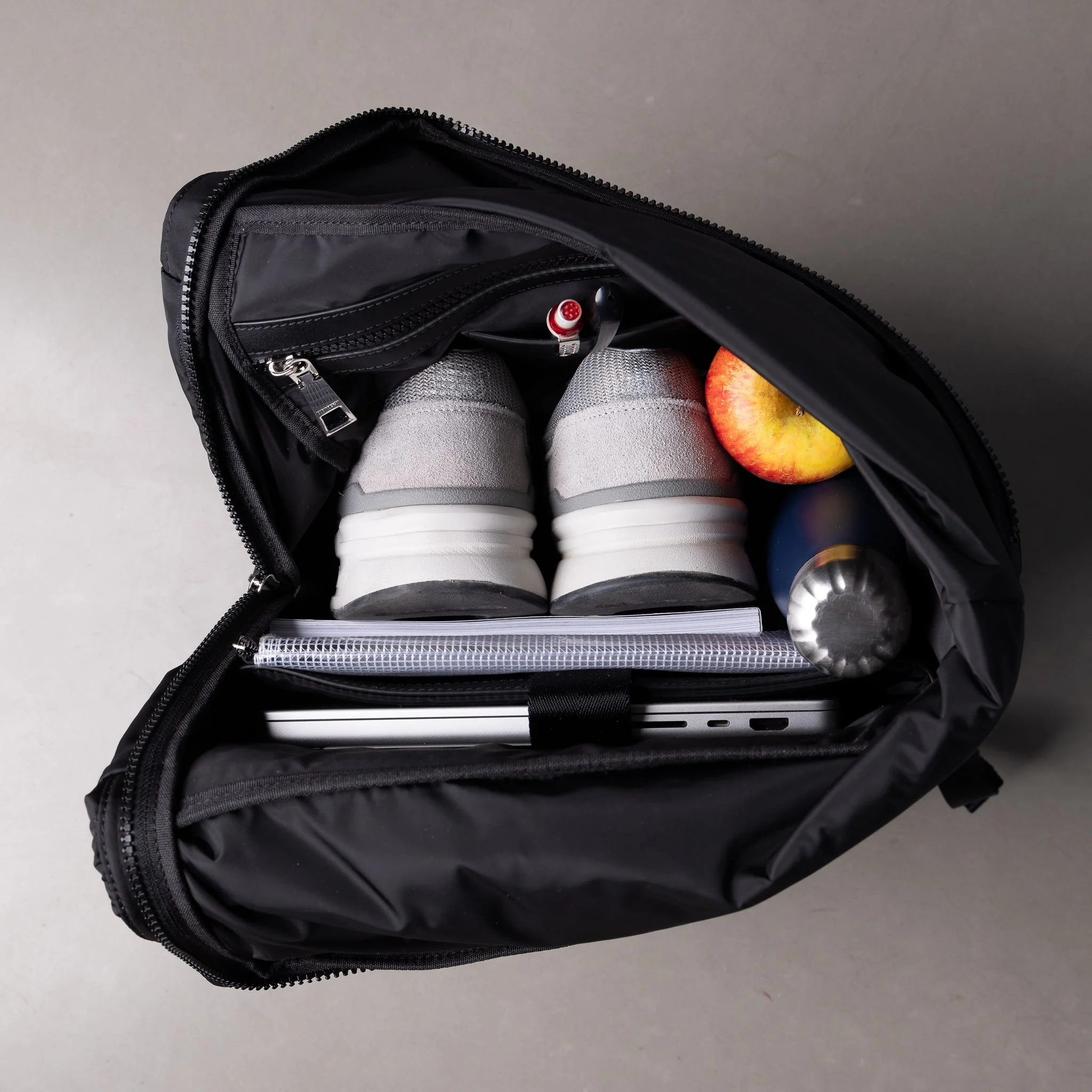 Padded Backpack medium - navy - Image 6