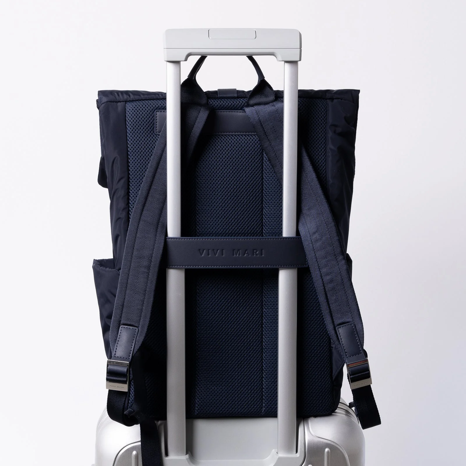 Padded Backpack medium - navy - Image 9