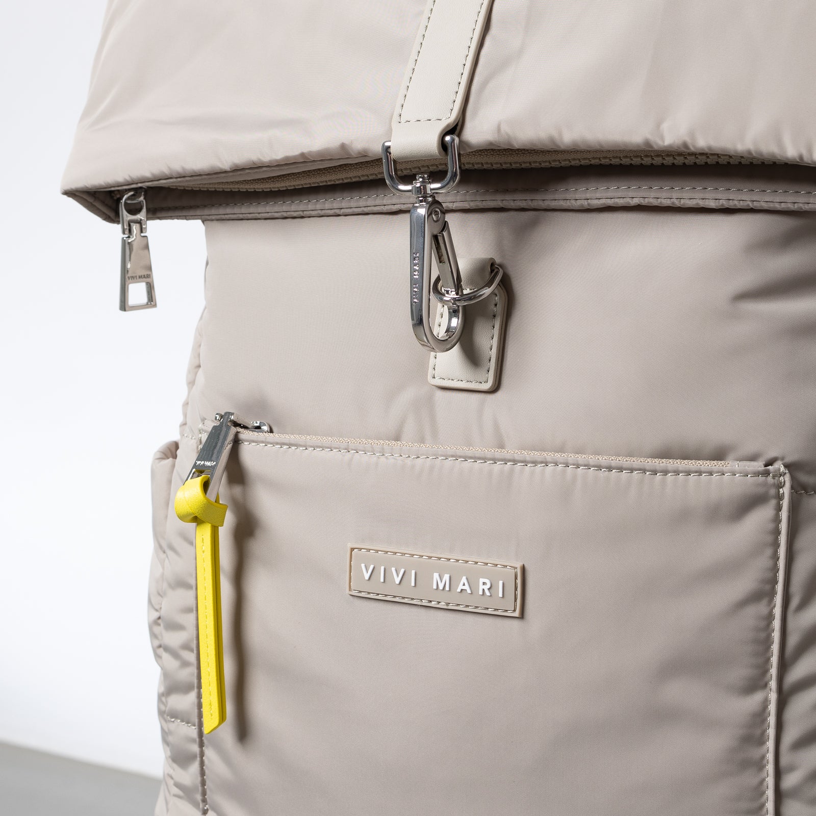 Padded Backpack medium - stone - Image 10