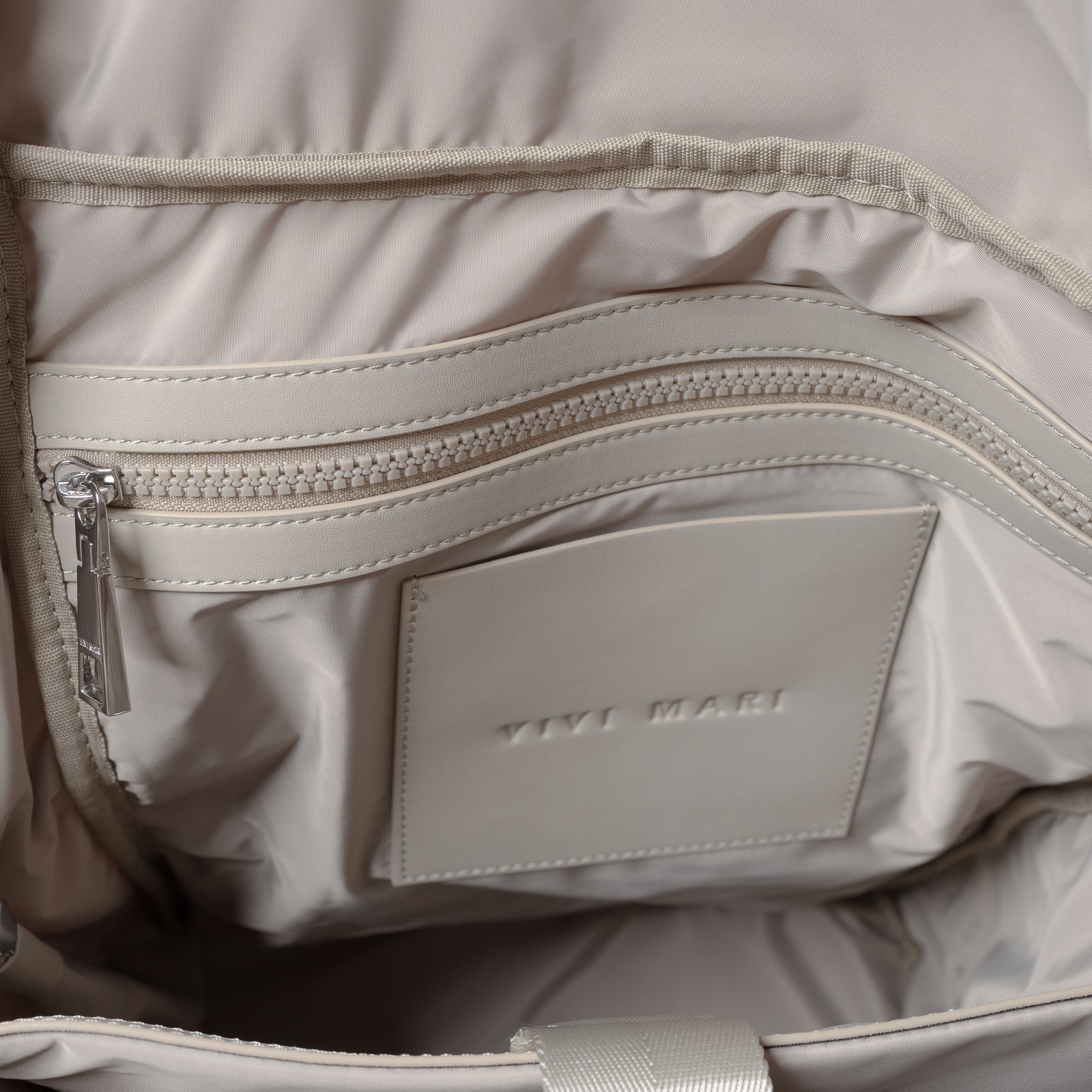 Padded Backpack medium - stone - Image 17