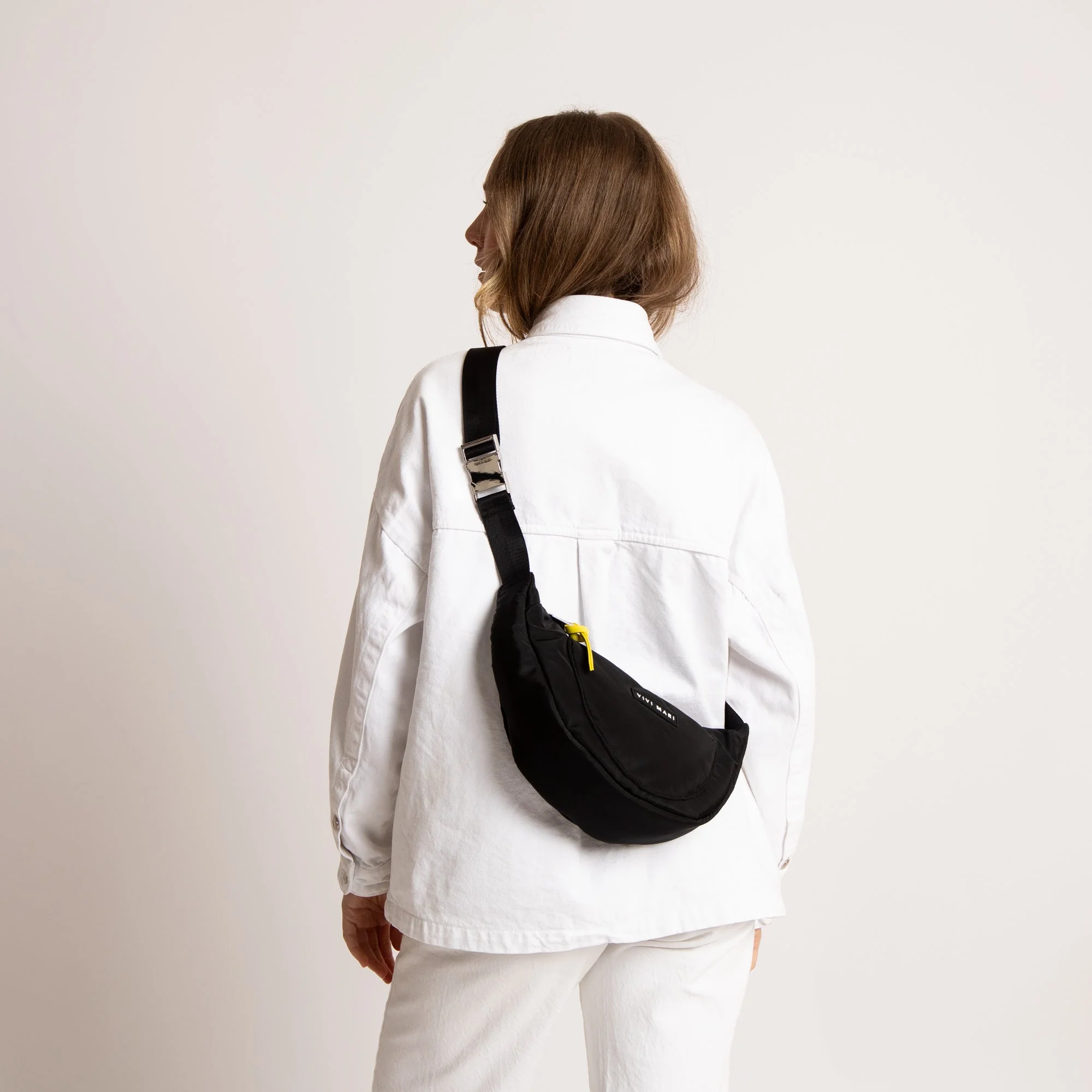 Padded Hip Bag medium - black - Image 10