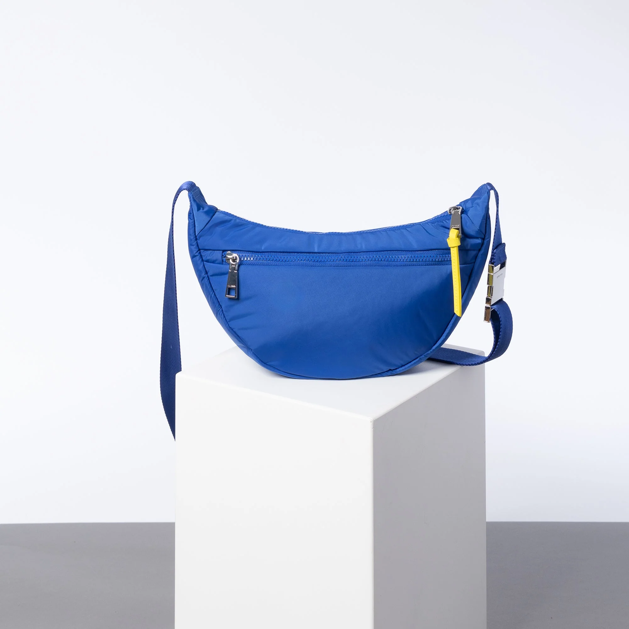 Padded Hip Bag medium - blue - Image 10