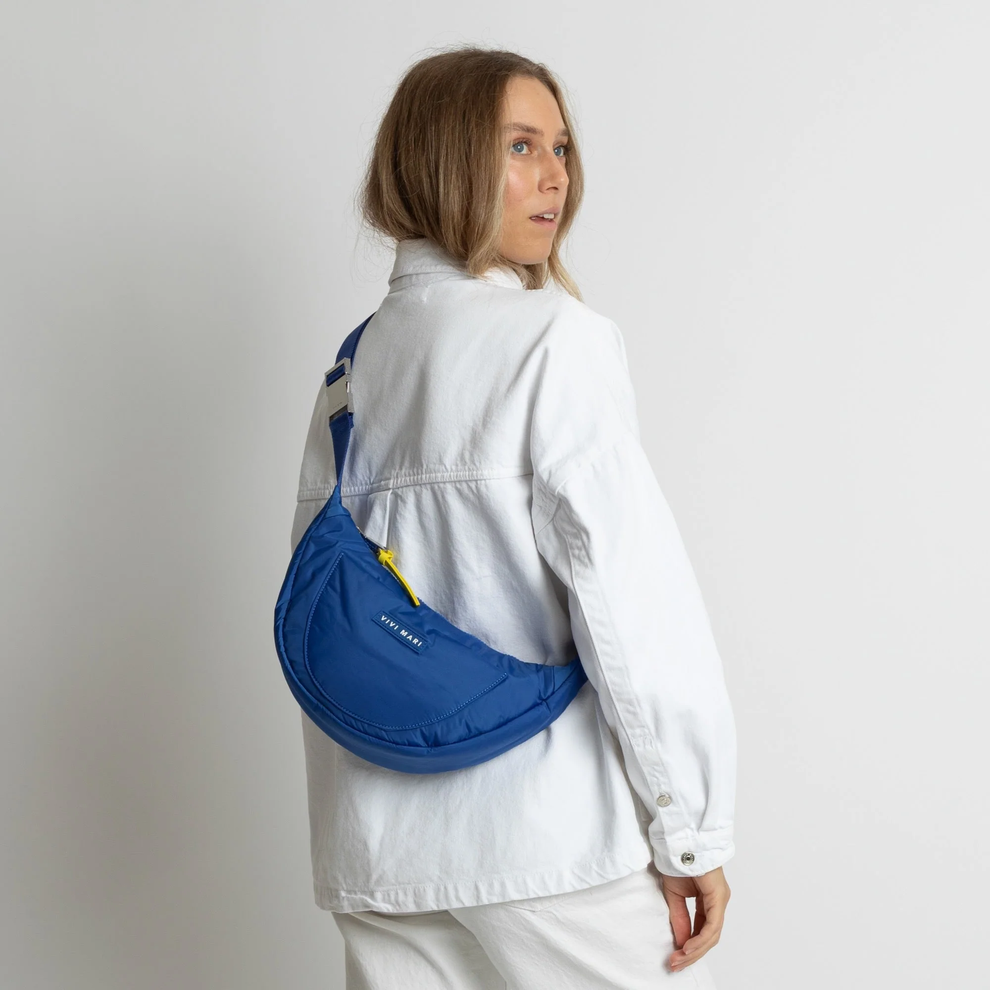 Padded Hip Bag medium - blue - Image 11