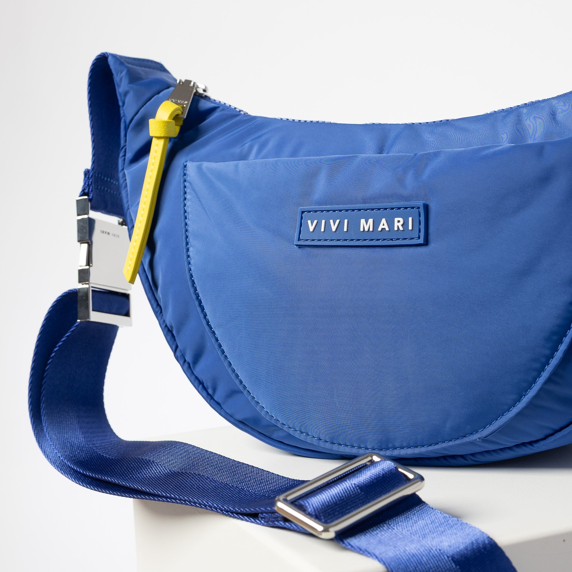 Padded Hip Bag medium - blue - Image 14