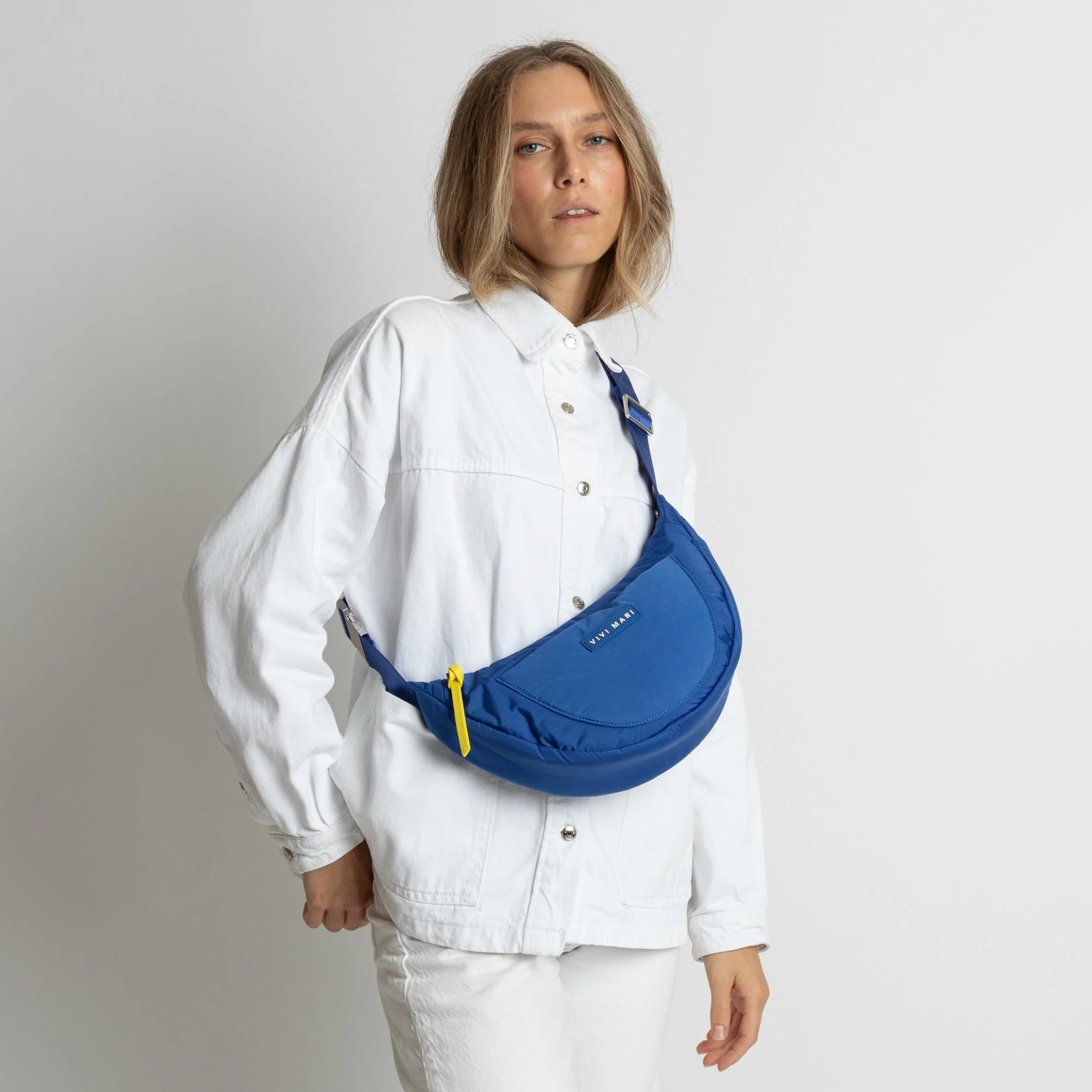 Padded Hip Bag medium - blue - Image 7