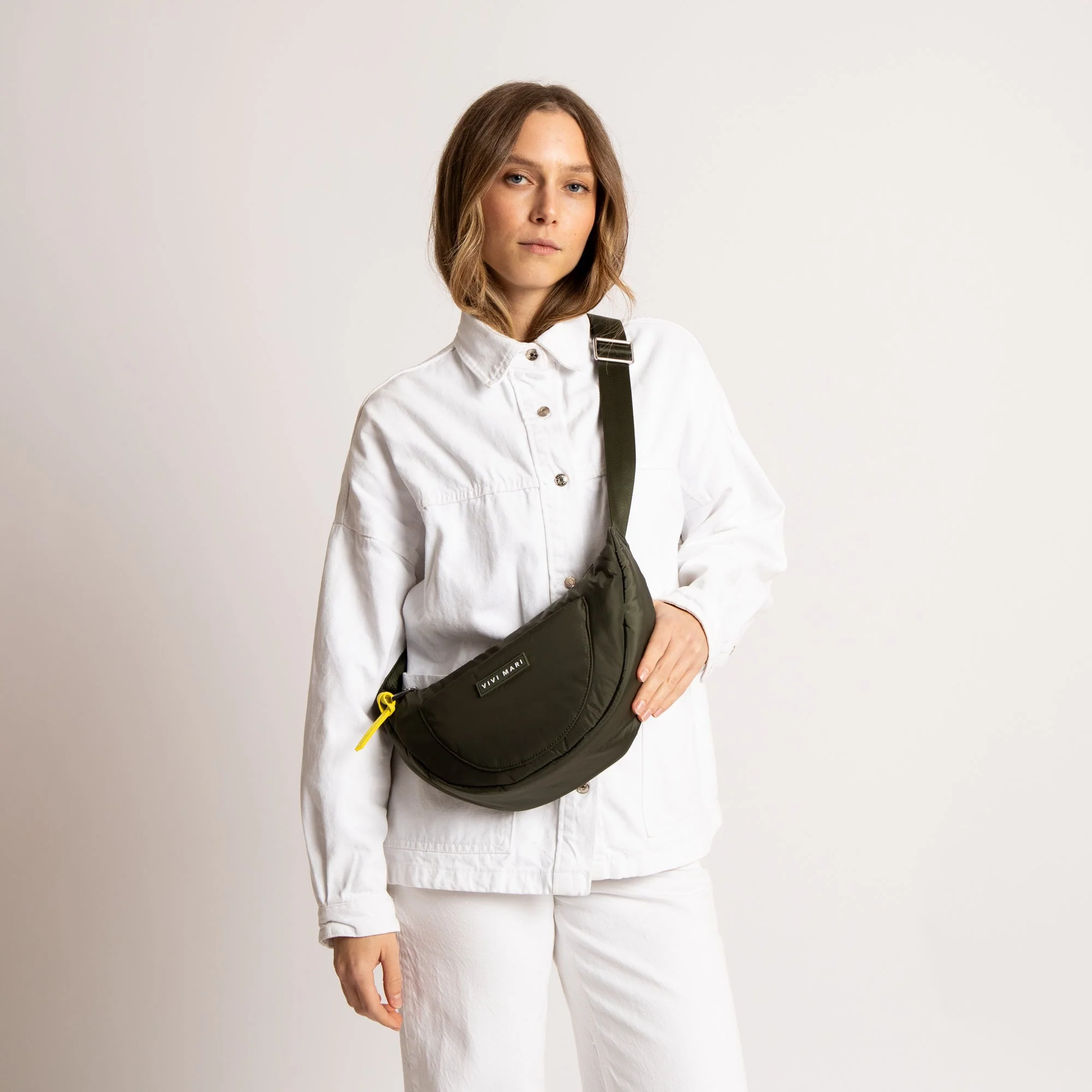 Padded Hip Bag medium - olive - Image 11