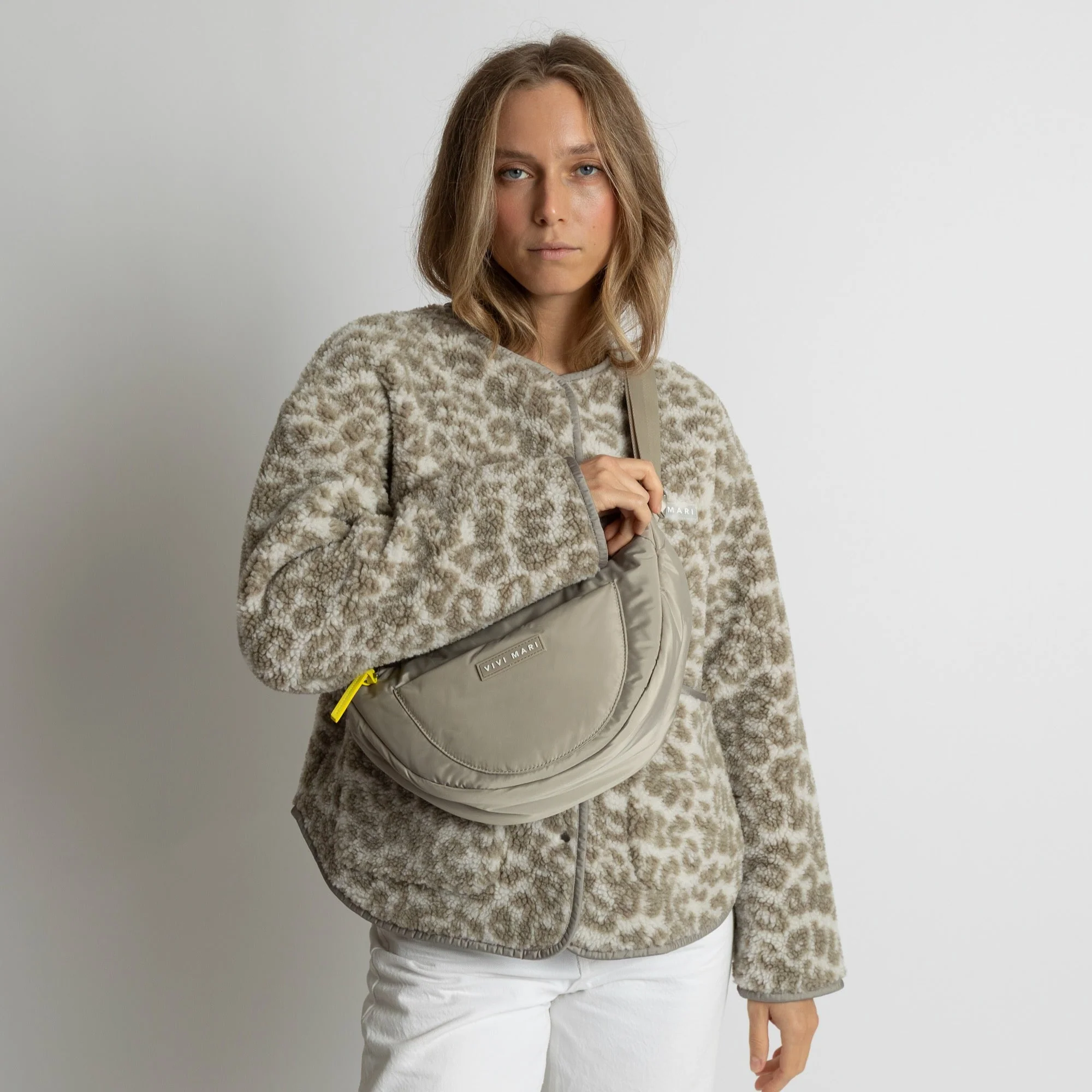 Padded Hip Bag medium - stone - Image 13