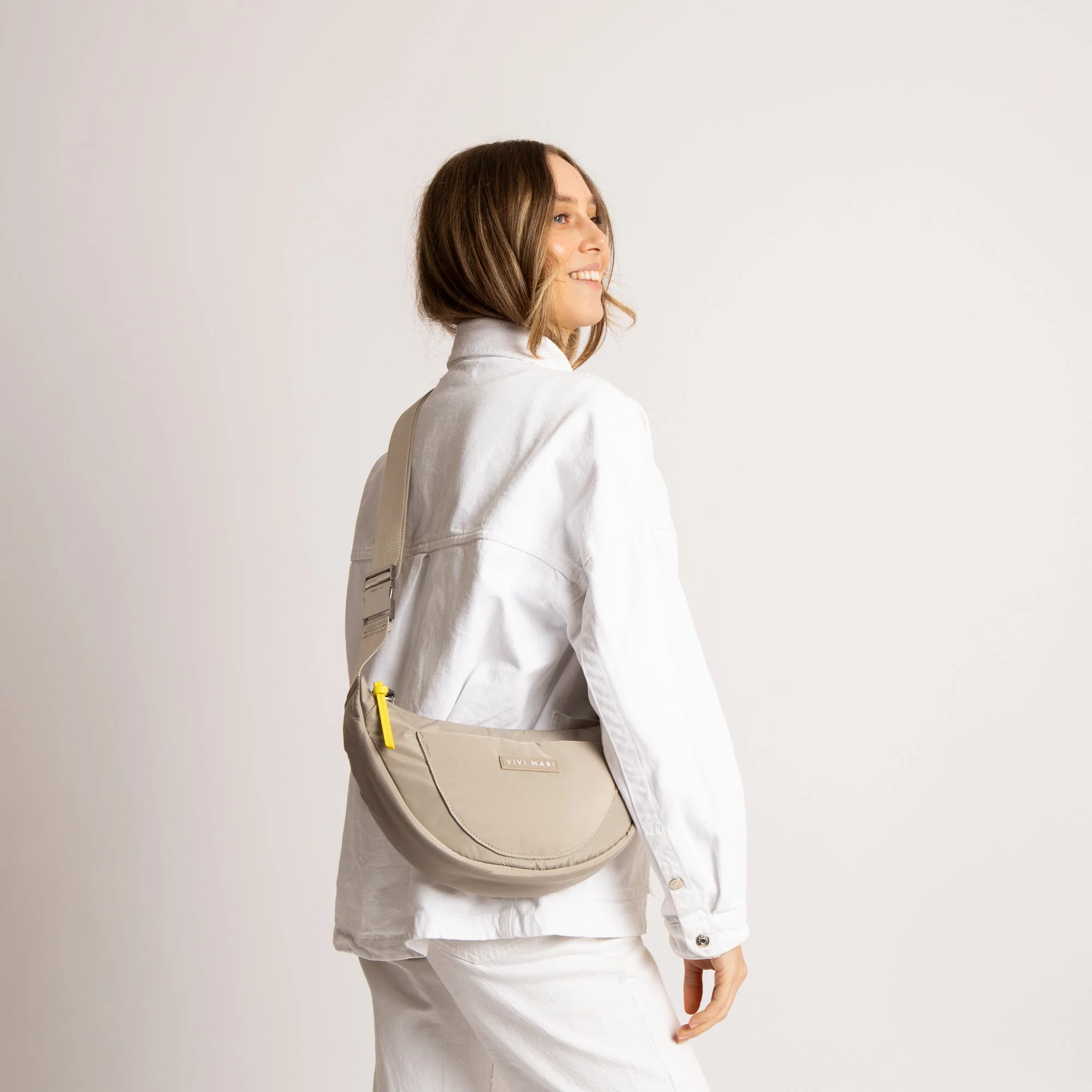 Padded Hip Bag medium - stone - Image 7