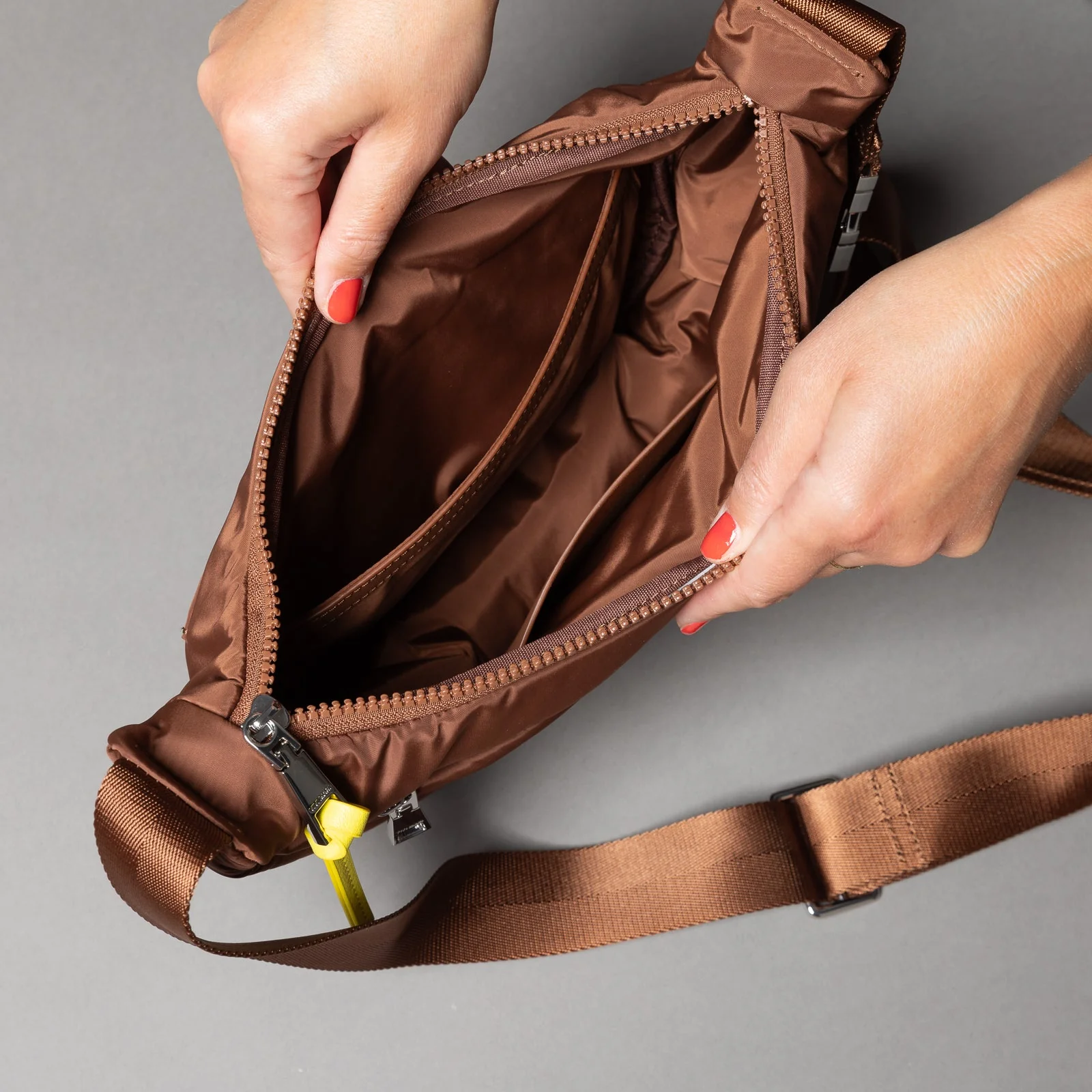Padded Hip Bag medium - tan - Image 8