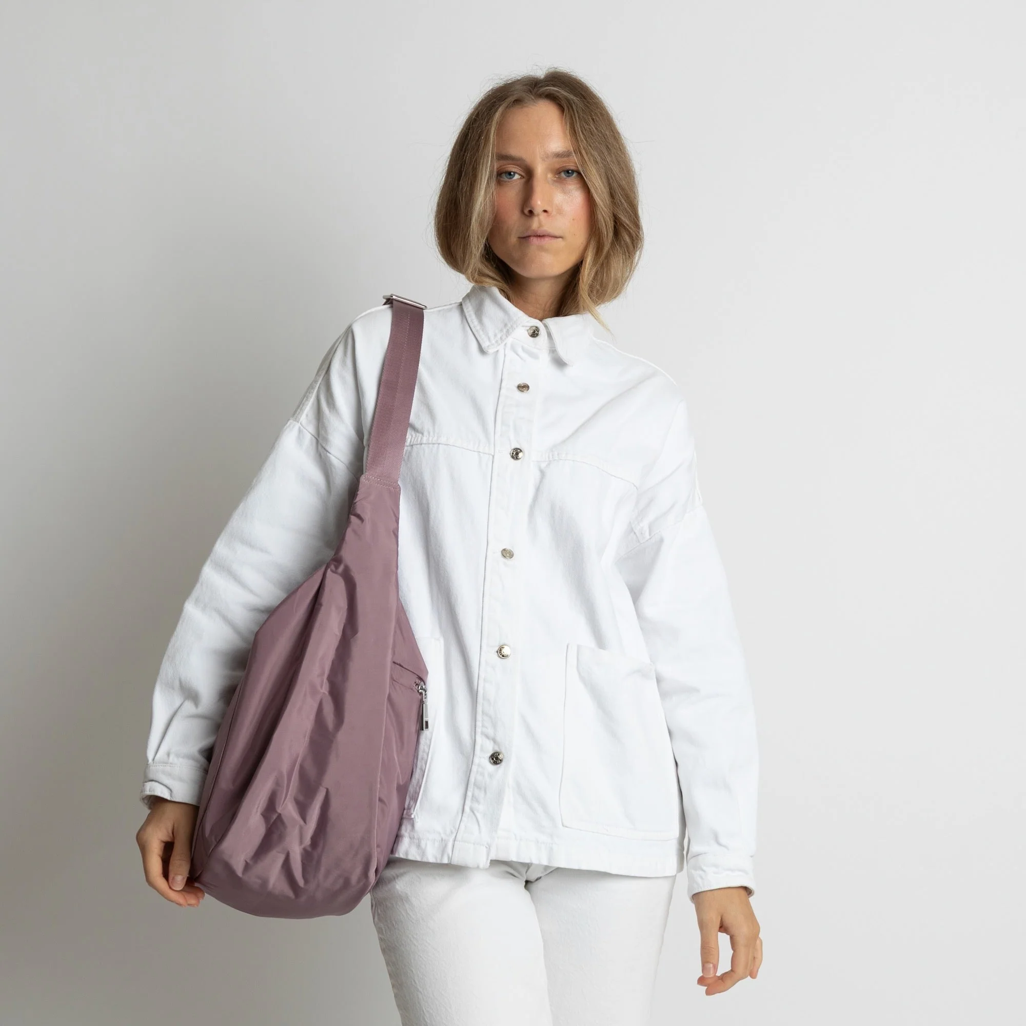 Padded Hip Bag oversized - ash plum - Image 6