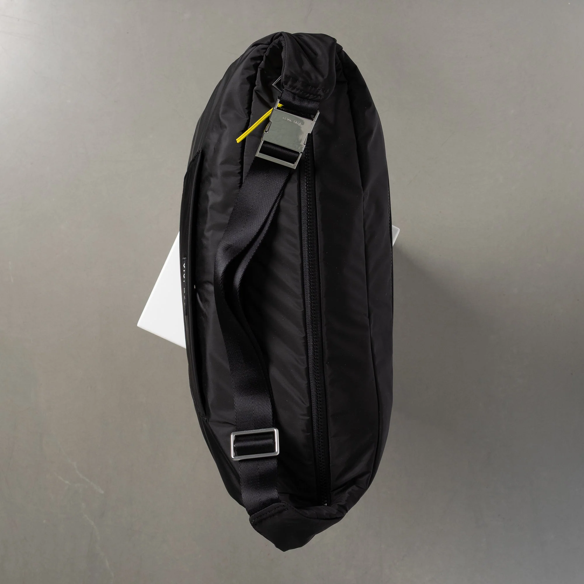 Padded Hip Bag oversized - black - Image 11