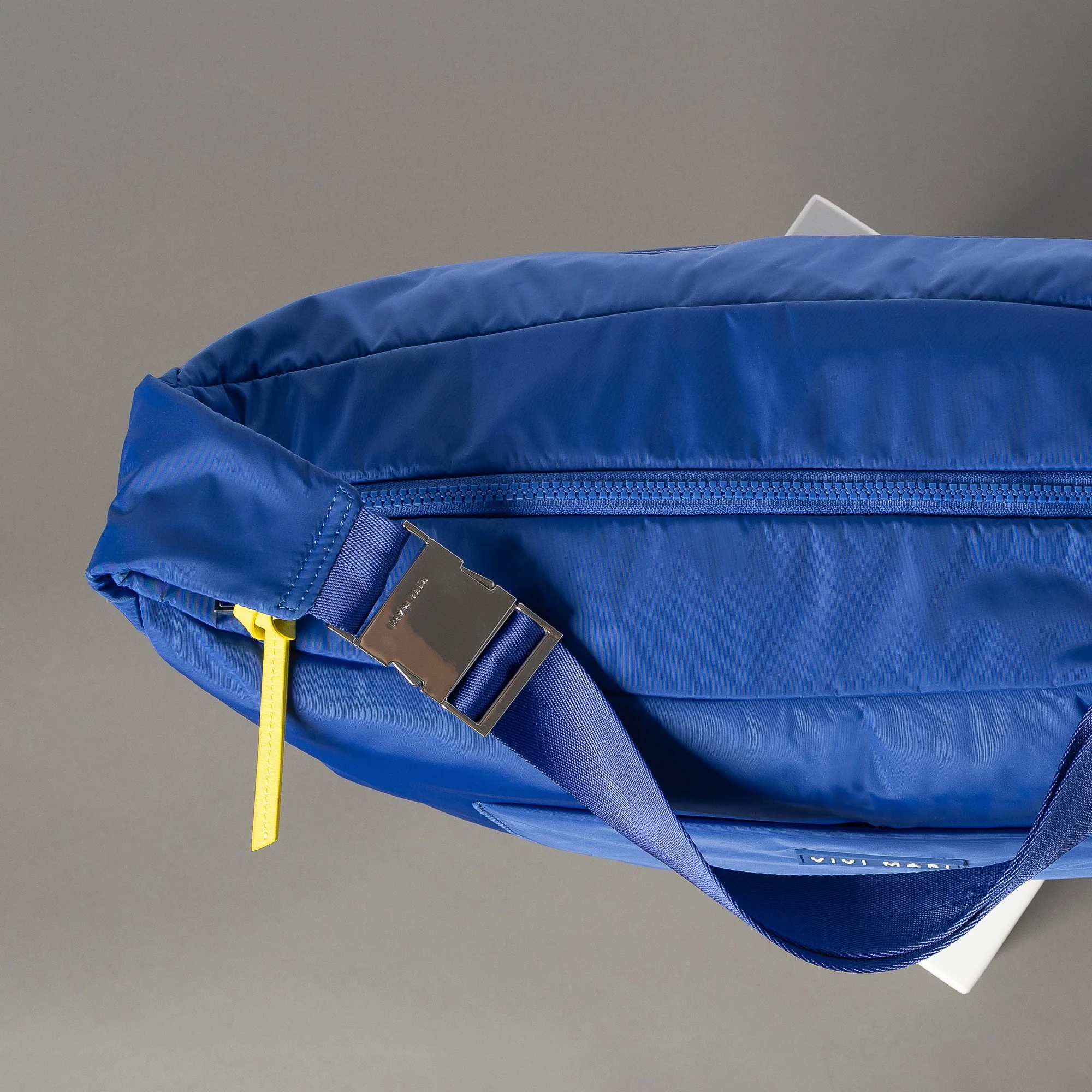 Padded Hip Bag oversized - blue - Image 9
