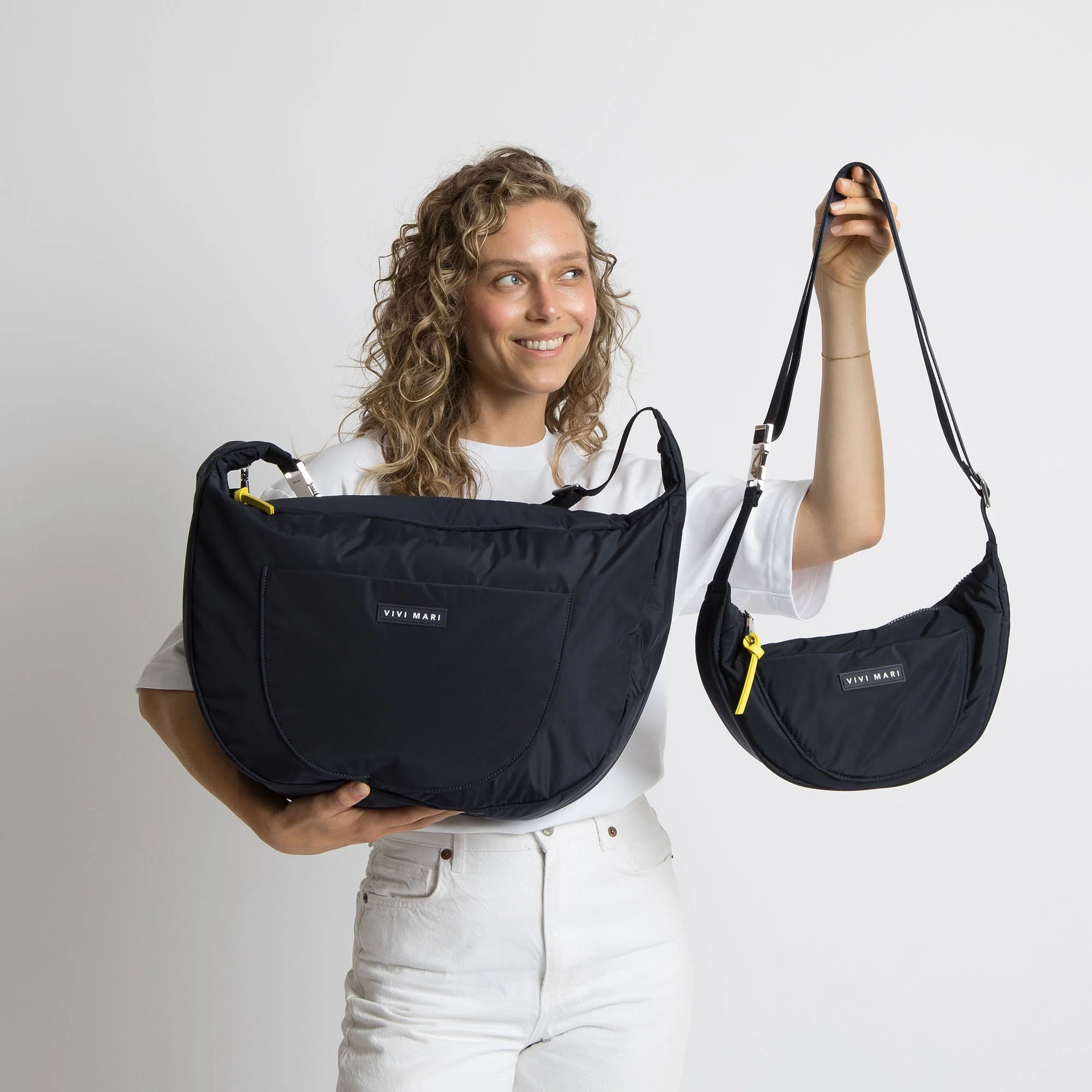 Padded Hip Bag oversized - navy - Image 6
