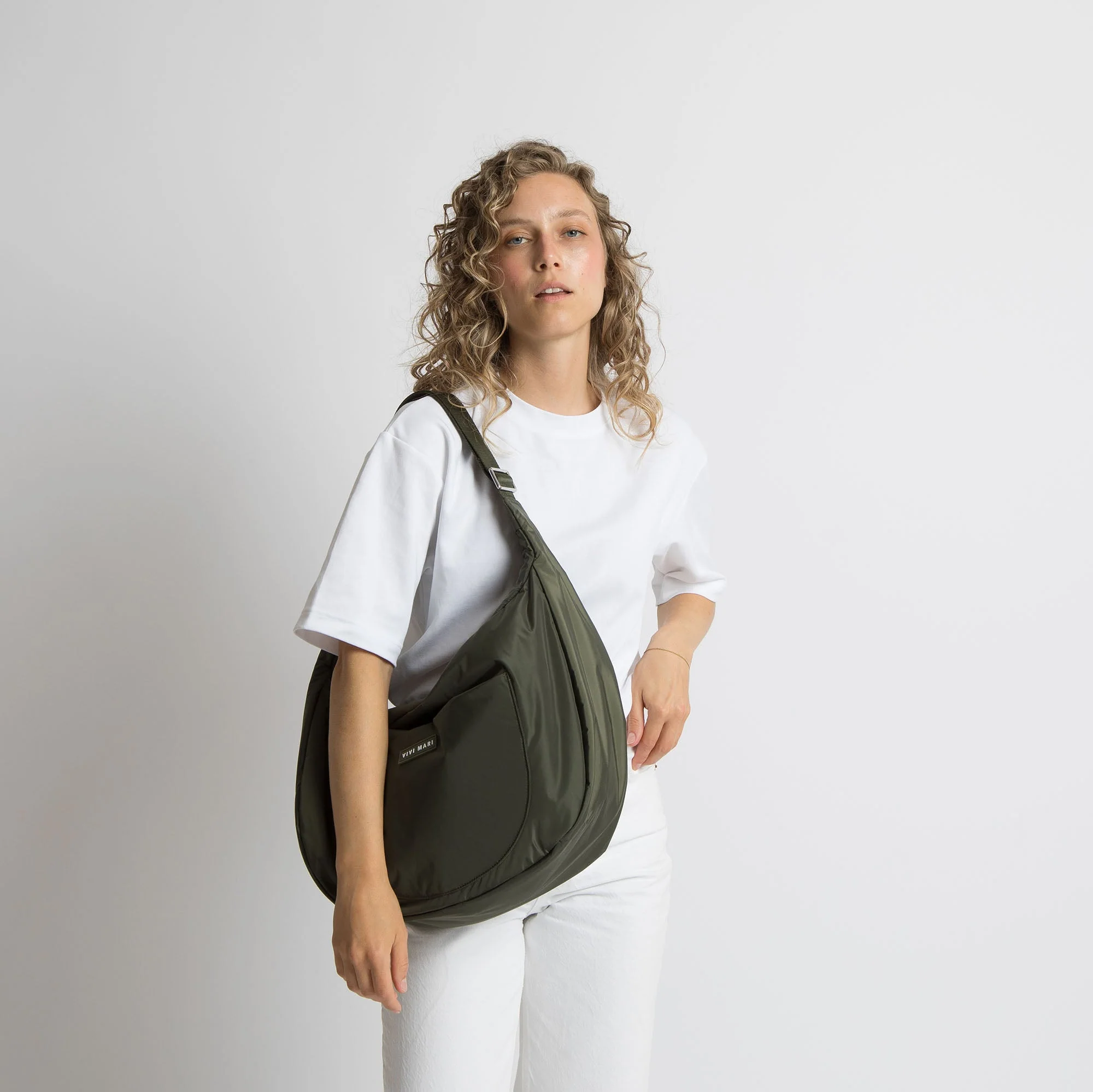 Padded Hip Bag oversized - olive - Image 11