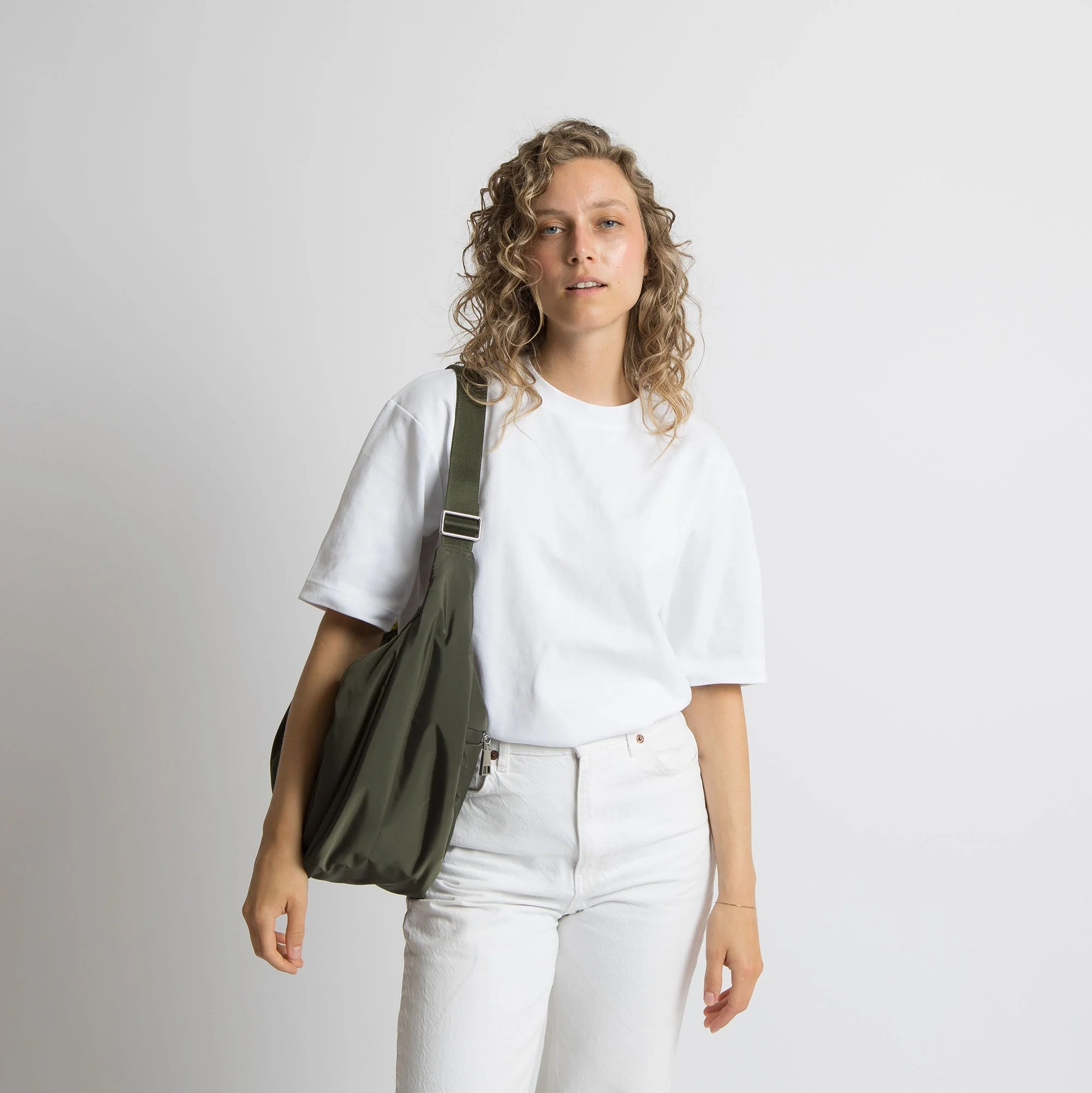 Padded Hip Bag oversized - olive - Image 9