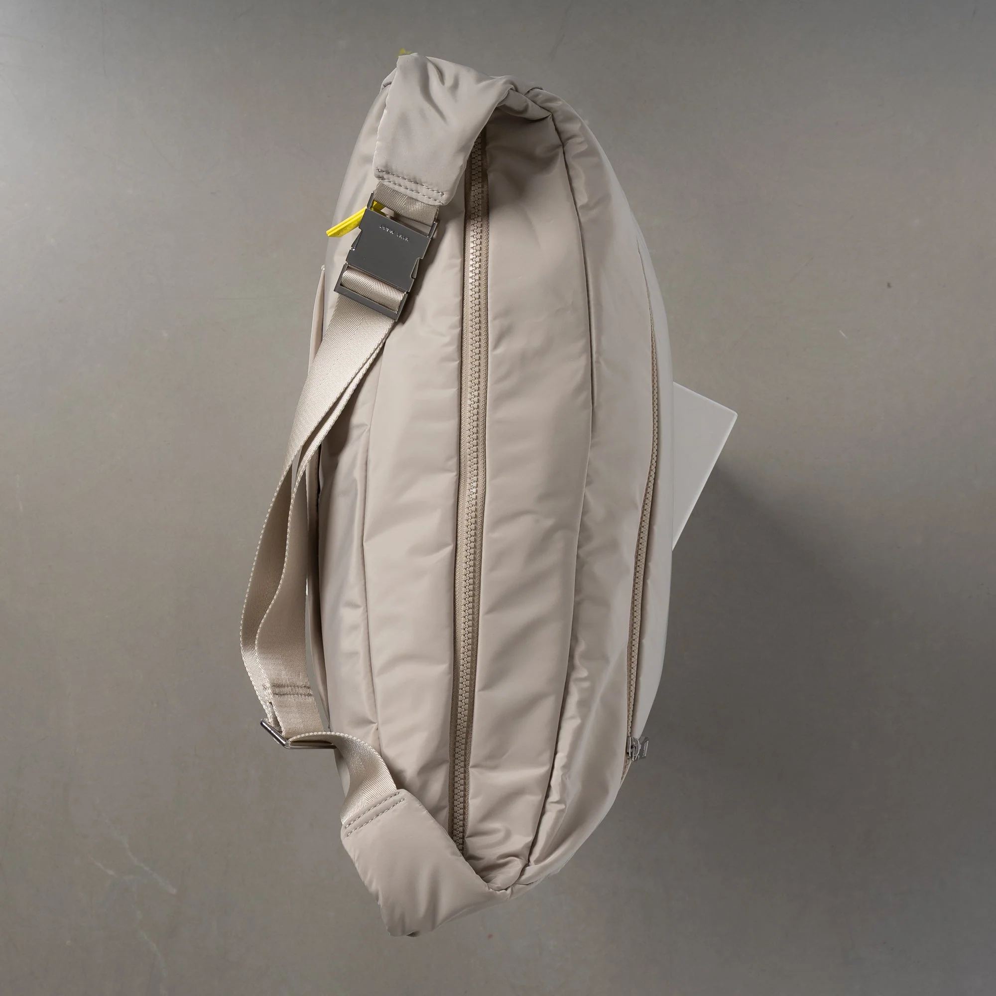 Padded Hip Bag oversized - stone - Image 10