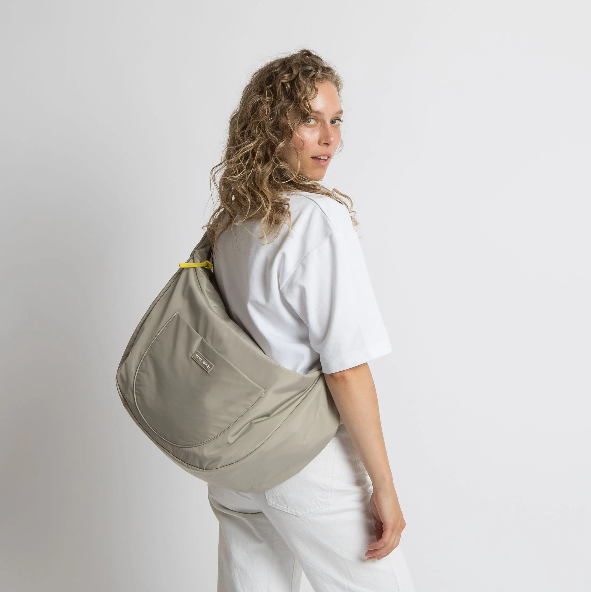 Padded Hip Bag oversized - stone - Image 4
