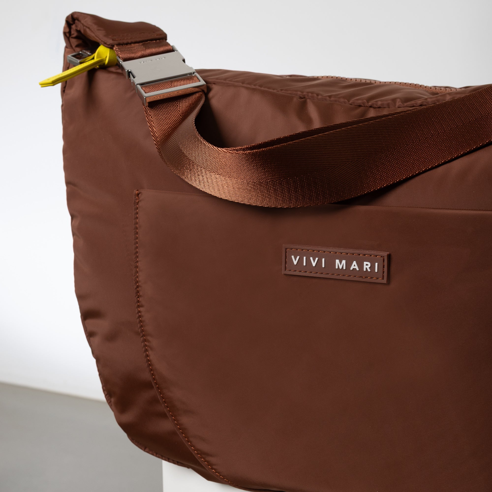 Padded Hip Bag oversized - tan - Image 12