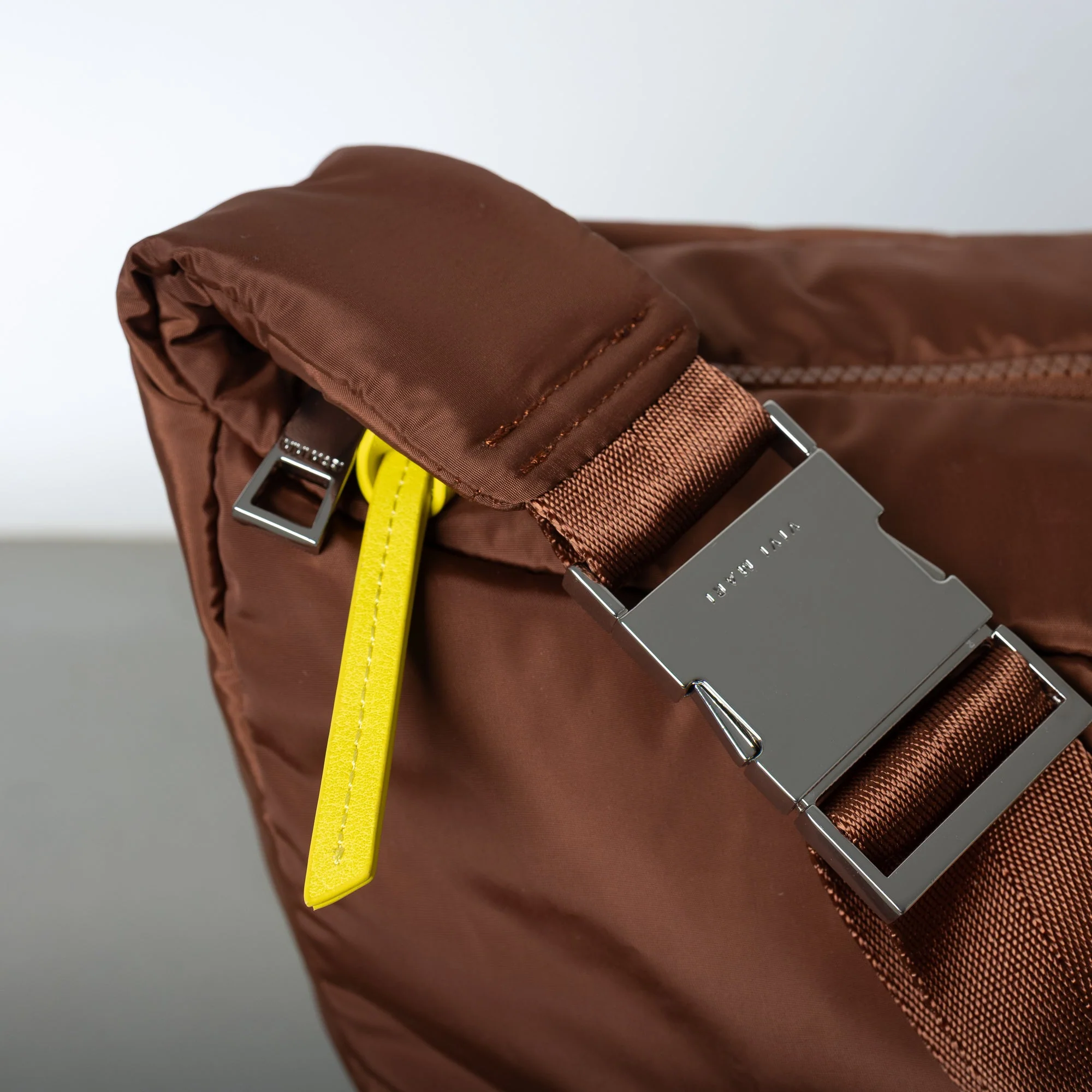 Padded Hip Bag oversized - tan - Image 5