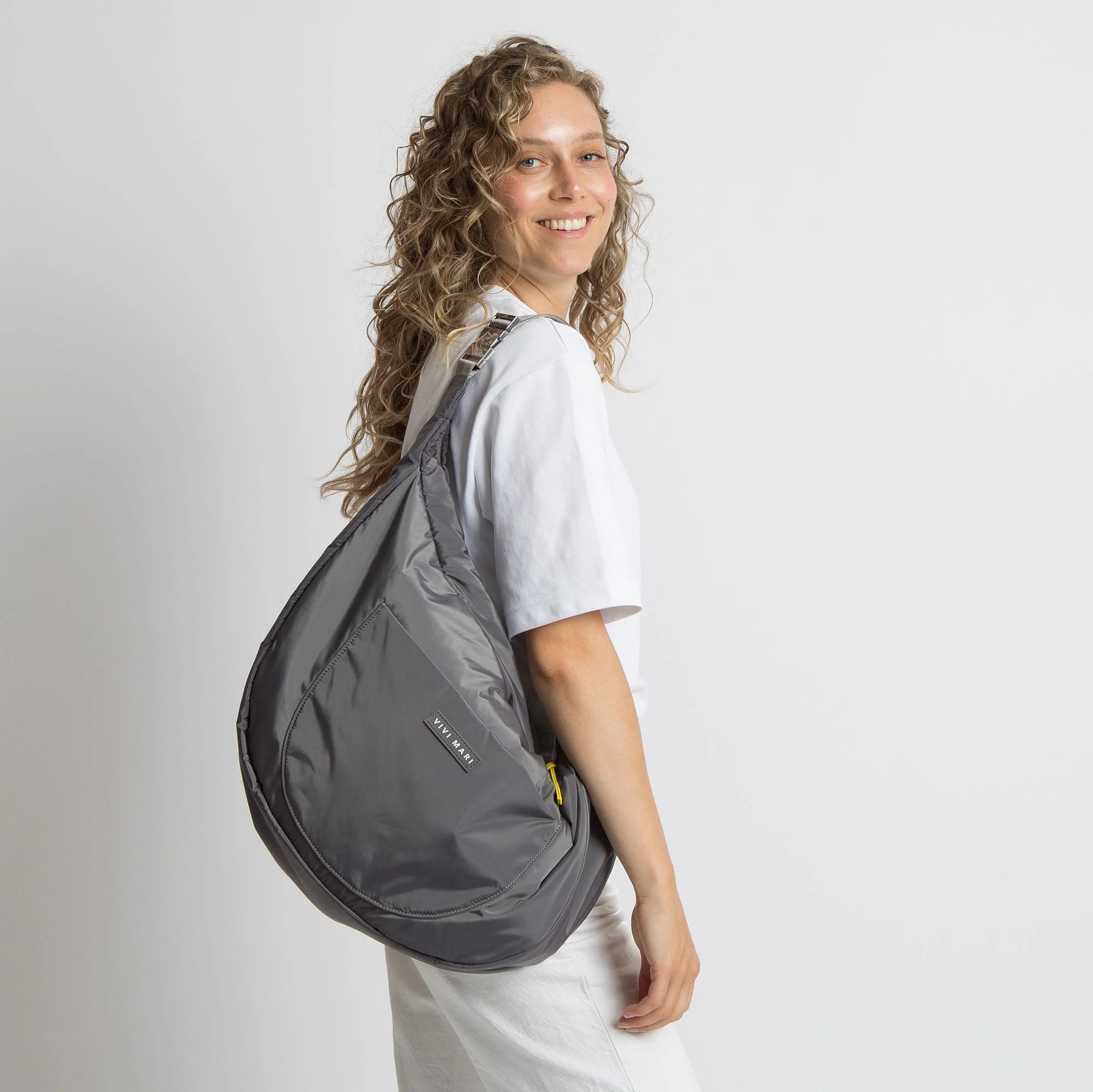 Padded Hip Bag oversized - taupe - Image 12