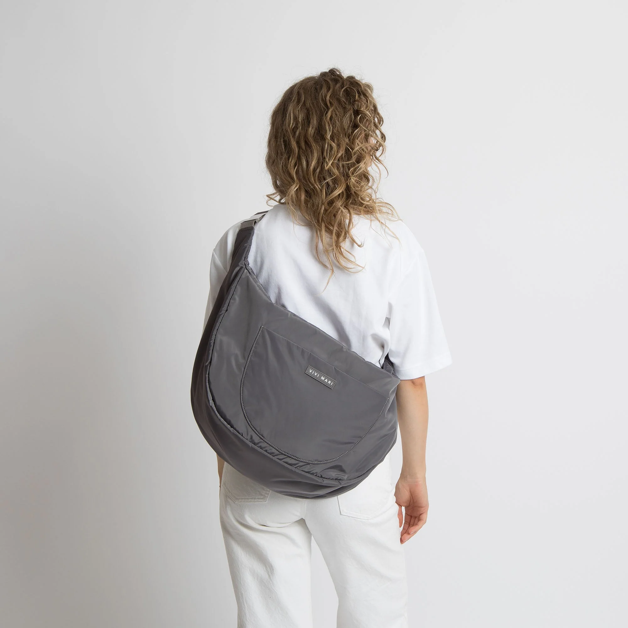 Padded Hip Bag oversized - taupe - Image 4