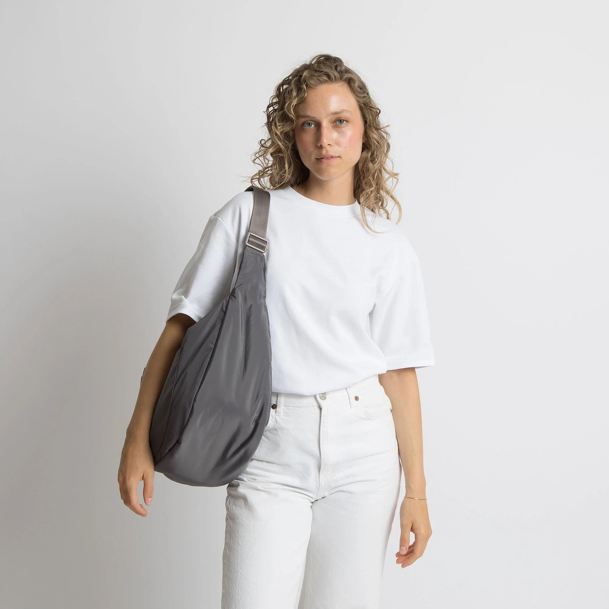 Padded Hip Bag oversized - taupe - Image 9
