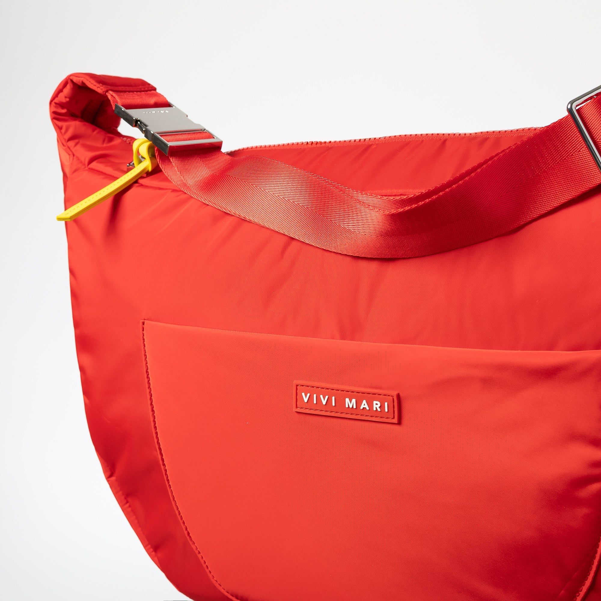 Padded Hip Bag oversized - true red - Image 13