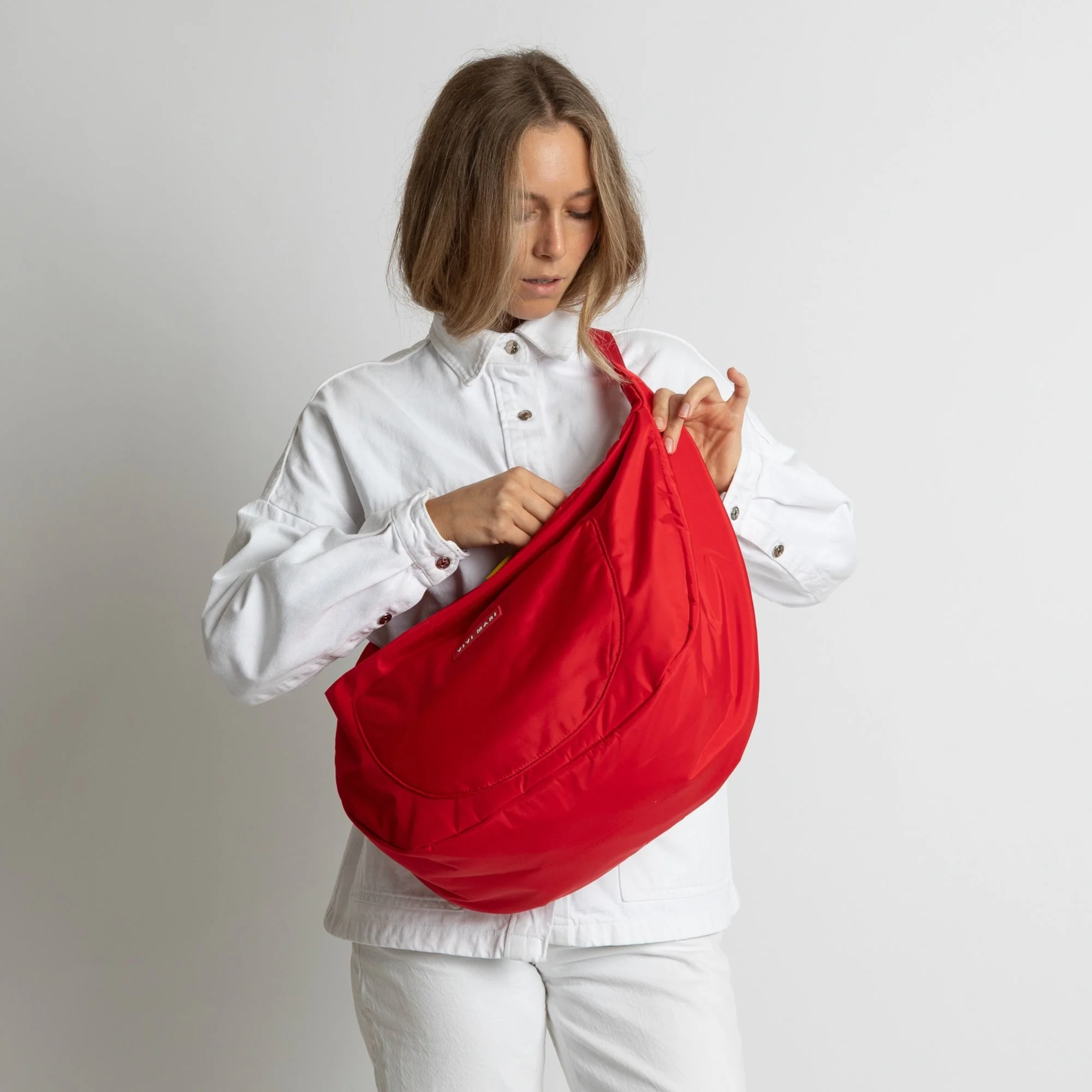 Padded Hip Bag oversized - true red - Image 14