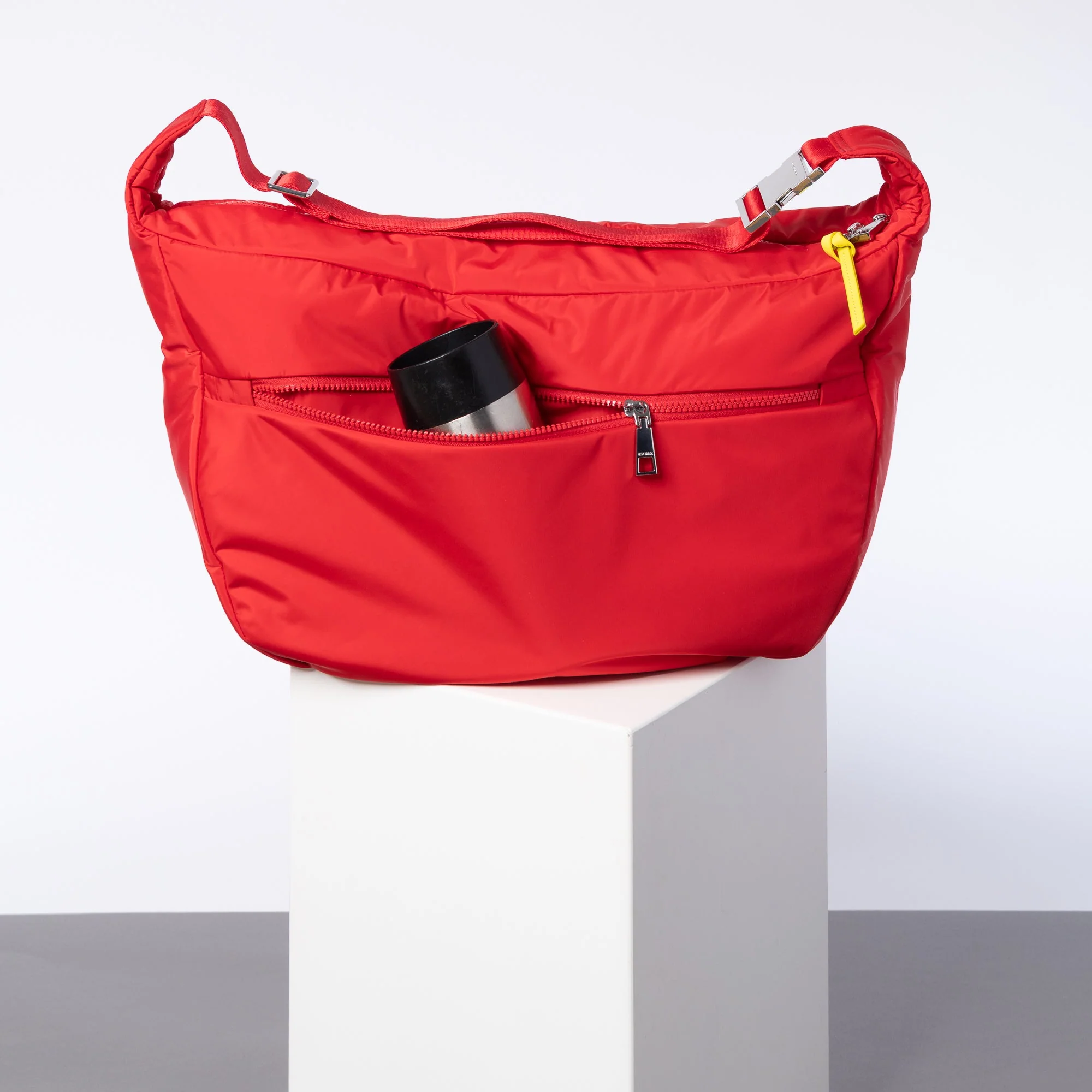 Padded Hip Bag oversized - true red - Image 5
