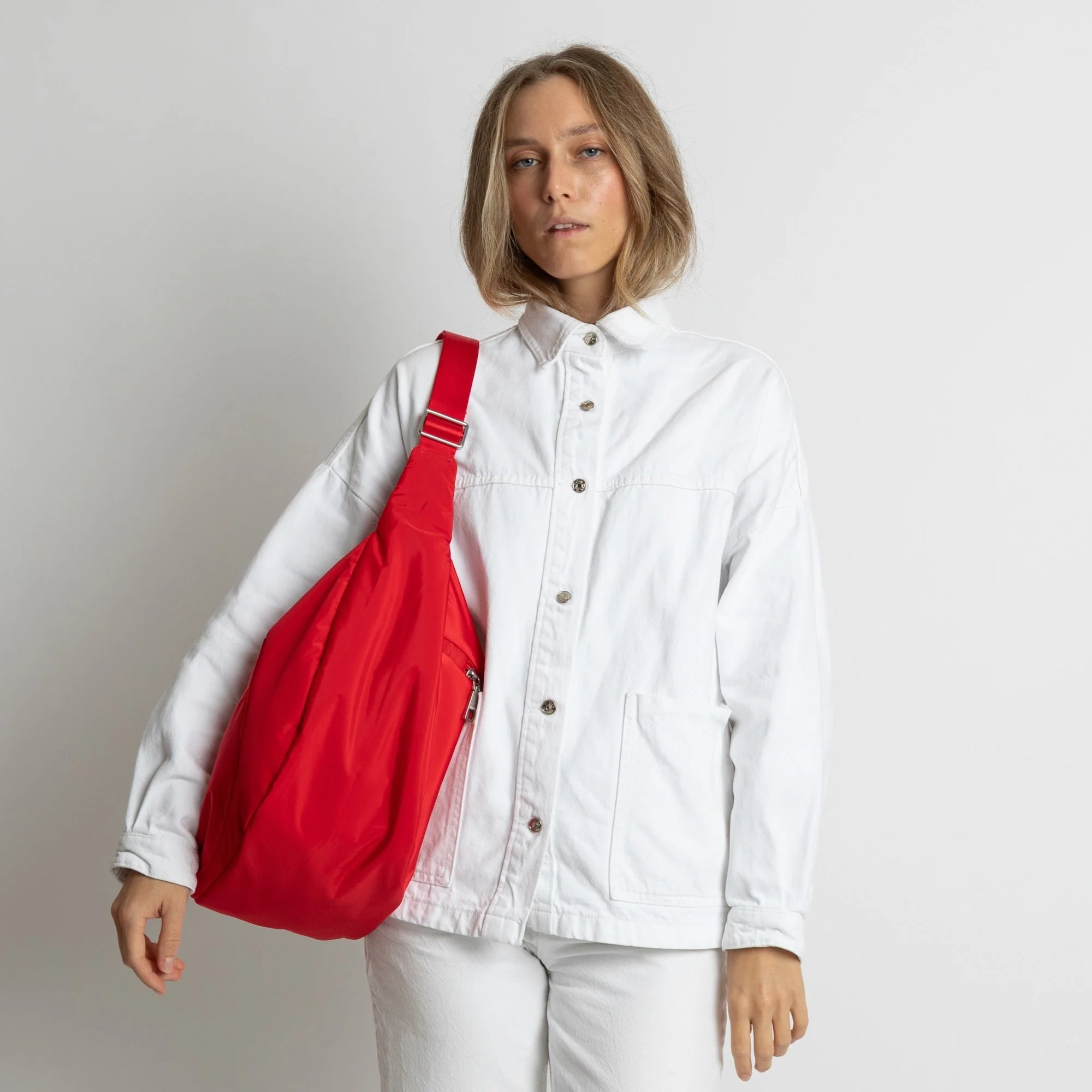 Padded Hip Bag oversized - true red - Image 6