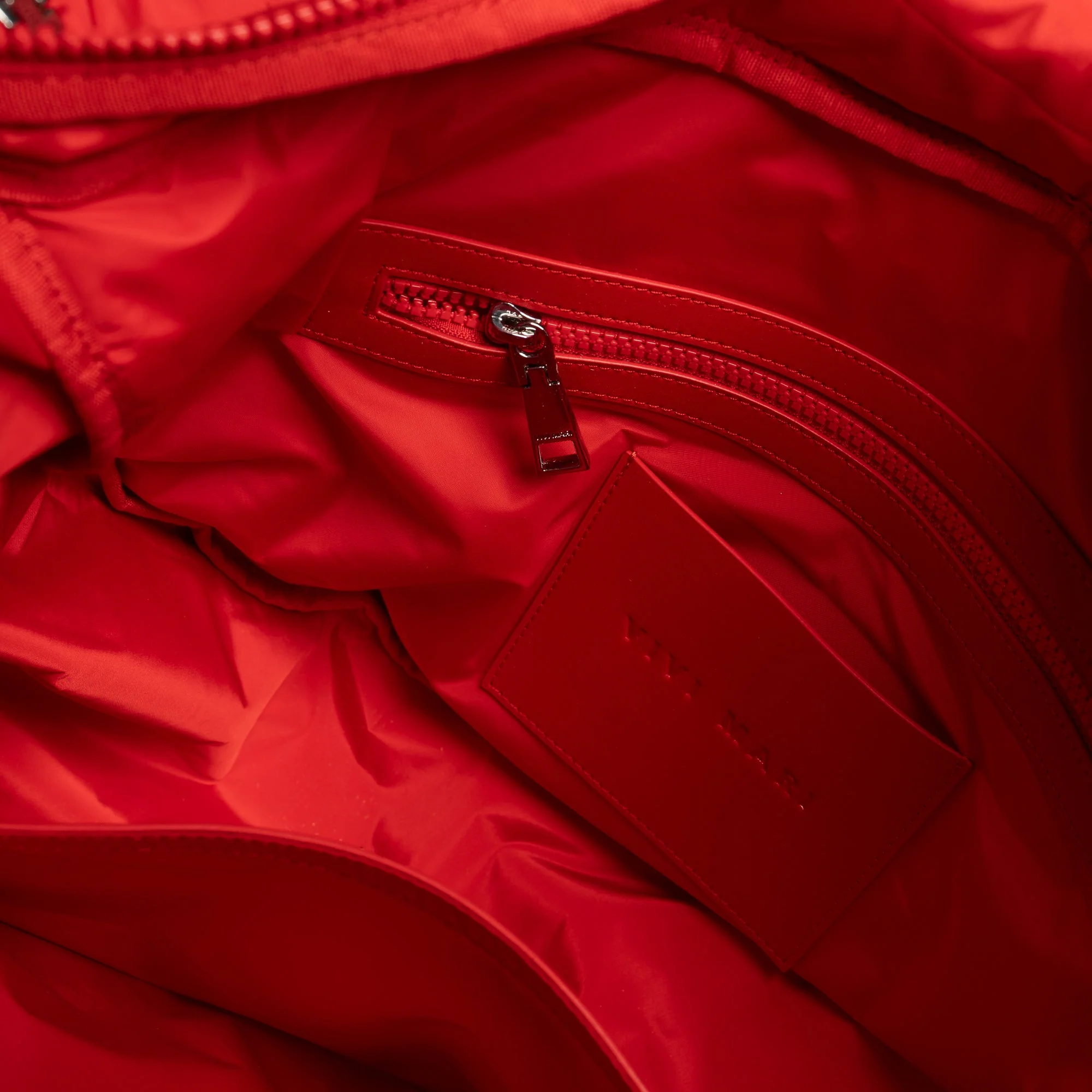 Padded Hip Bag oversized - true red - Image 9