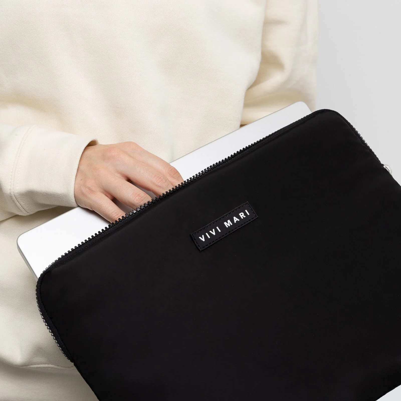Padded Laptop Sleeve 13"/14" - black - Image 3