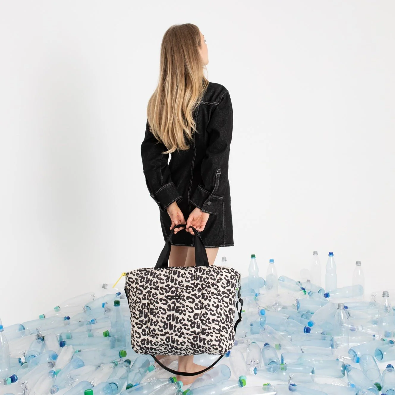 padded tote bag large + strap basic woven slim - leo splashes black/sand - Image 12