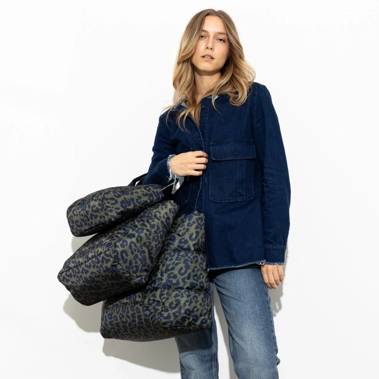 padded tote bag large + strap basic woven slim - leo splashes navy/olive - Image 19