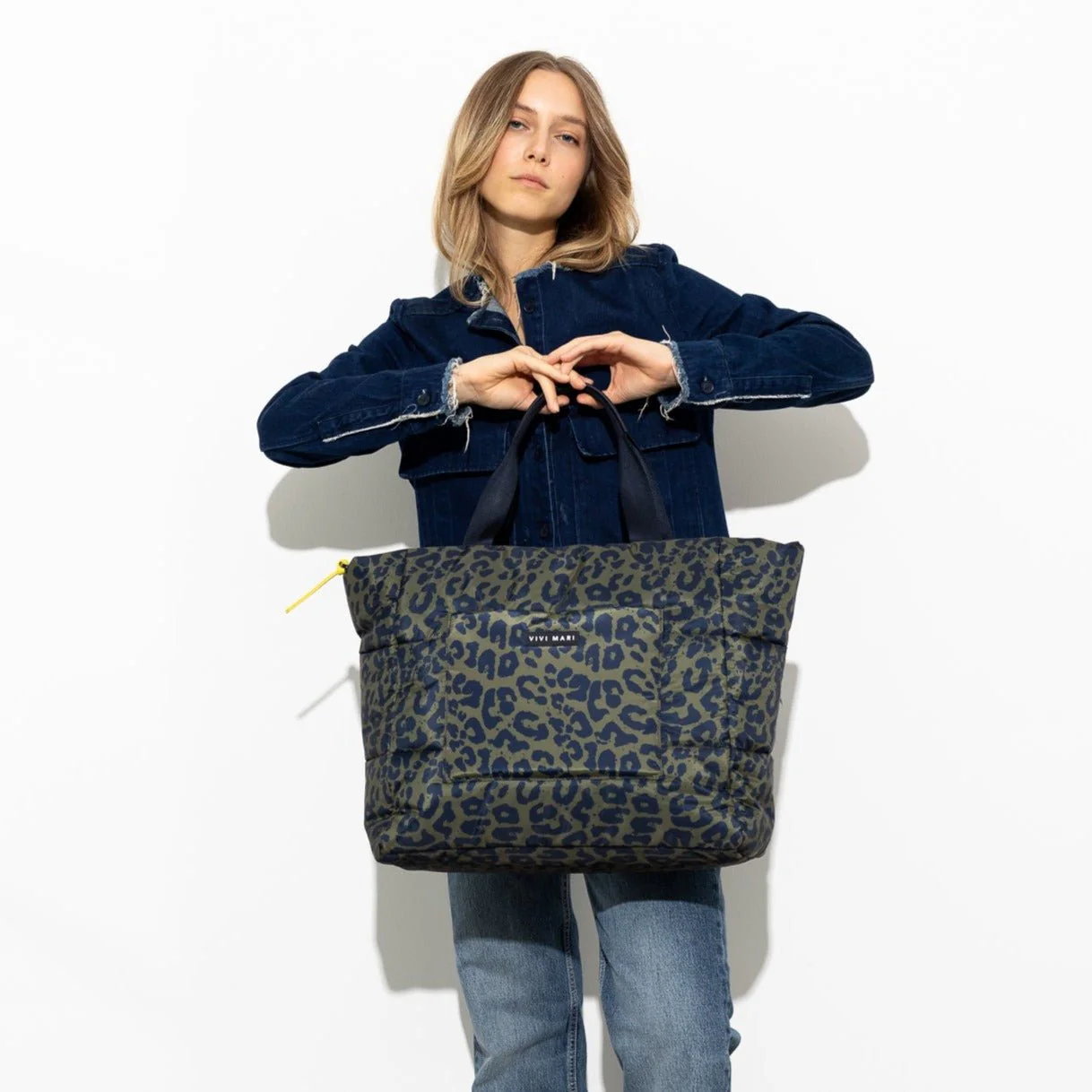 padded tote bag large + strap basic woven slim - leo splashes navy/olive - Image 9