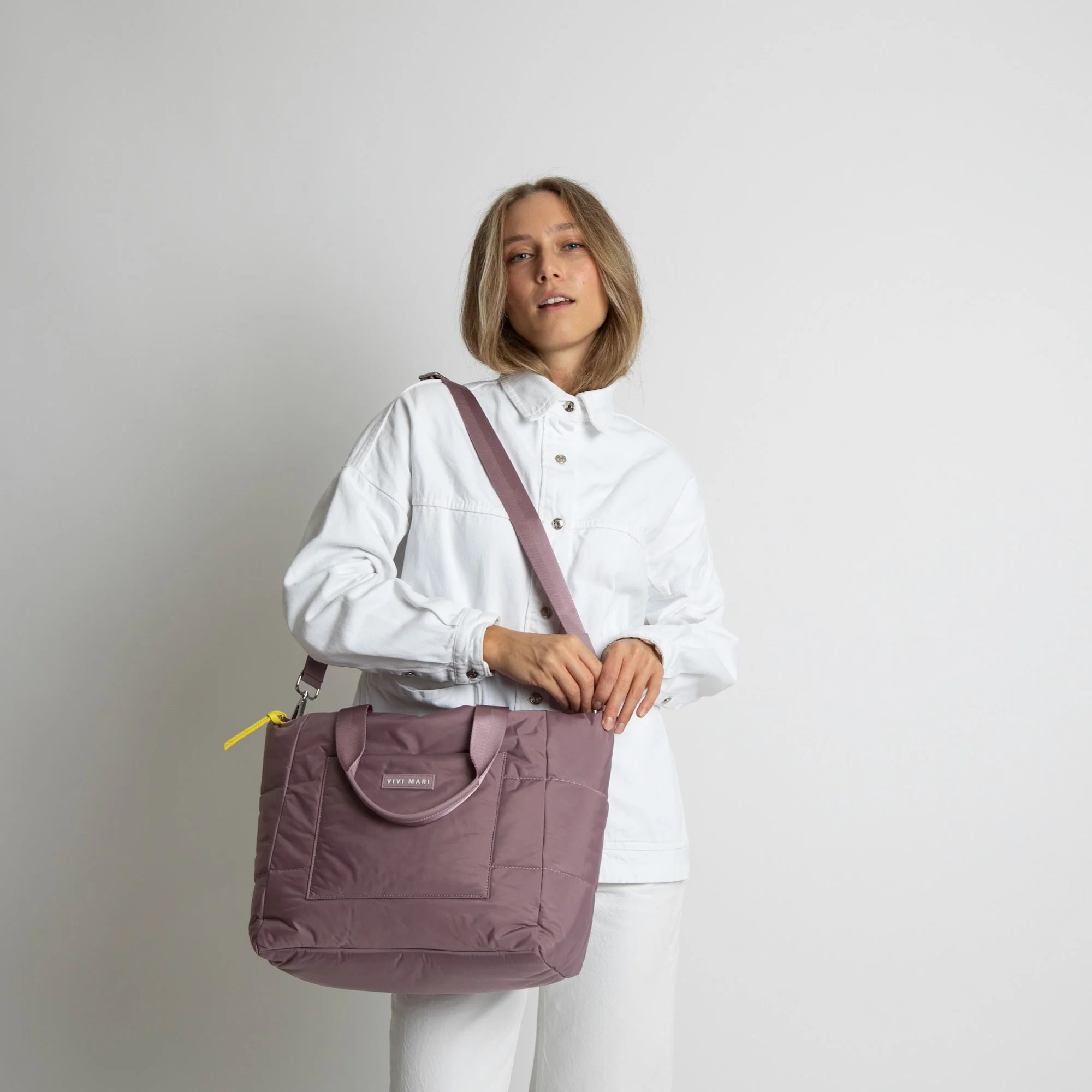 padded tote bag medium + strap basic woven slim - ash plum - Image 10