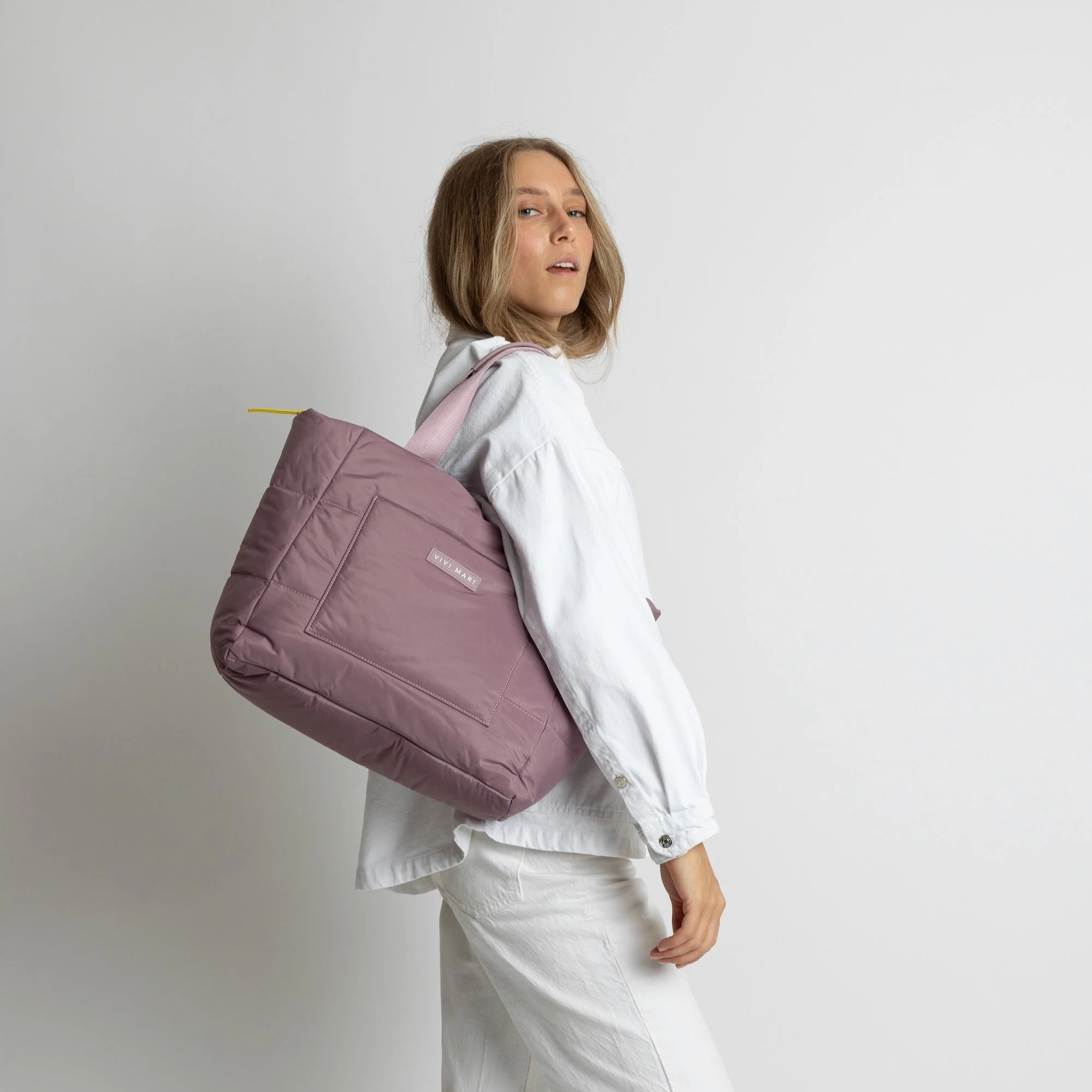 padded tote bag medium + strap basic woven slim - ash plum - Image 4