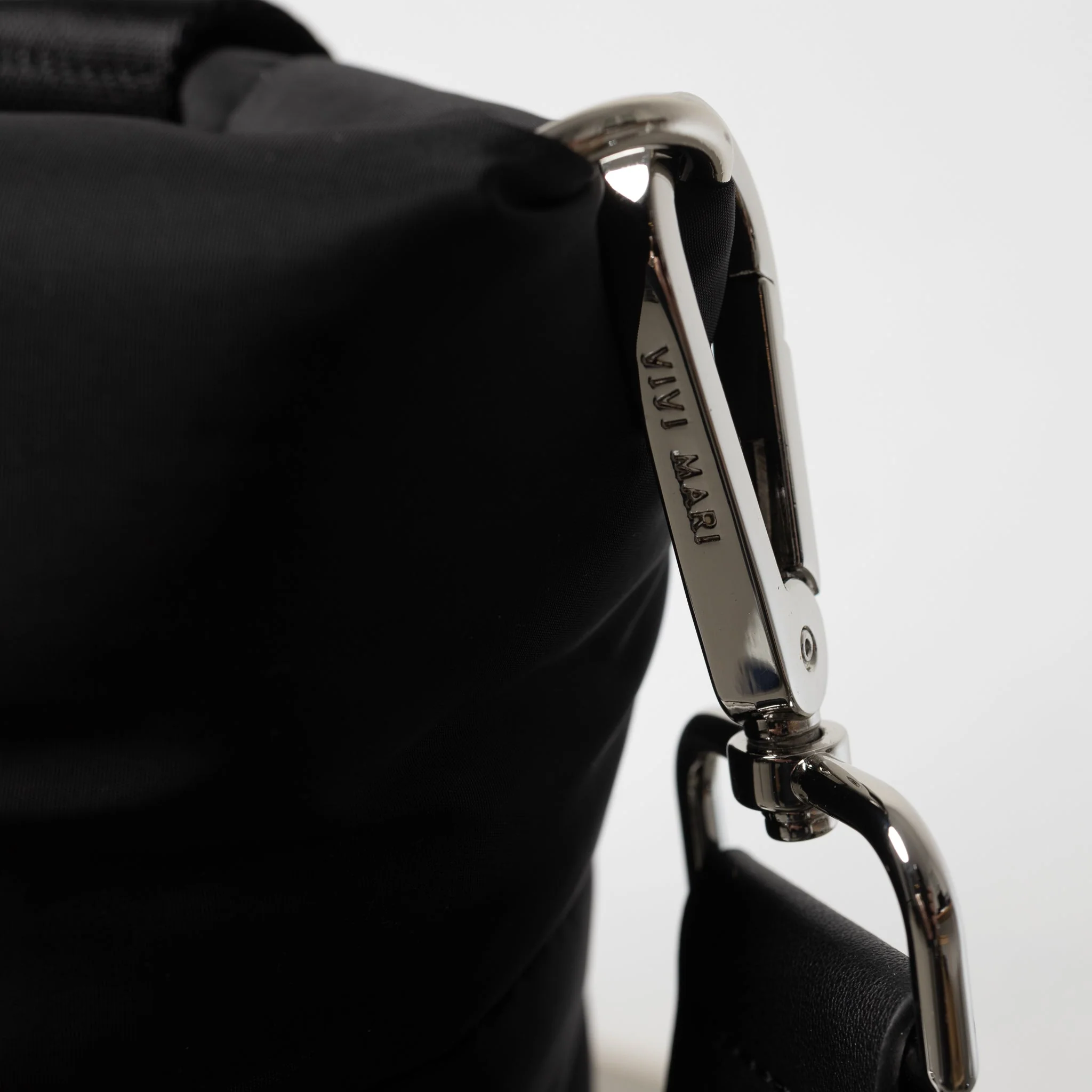 padded tote bag medium + strap basic woven slim - black - Image 16