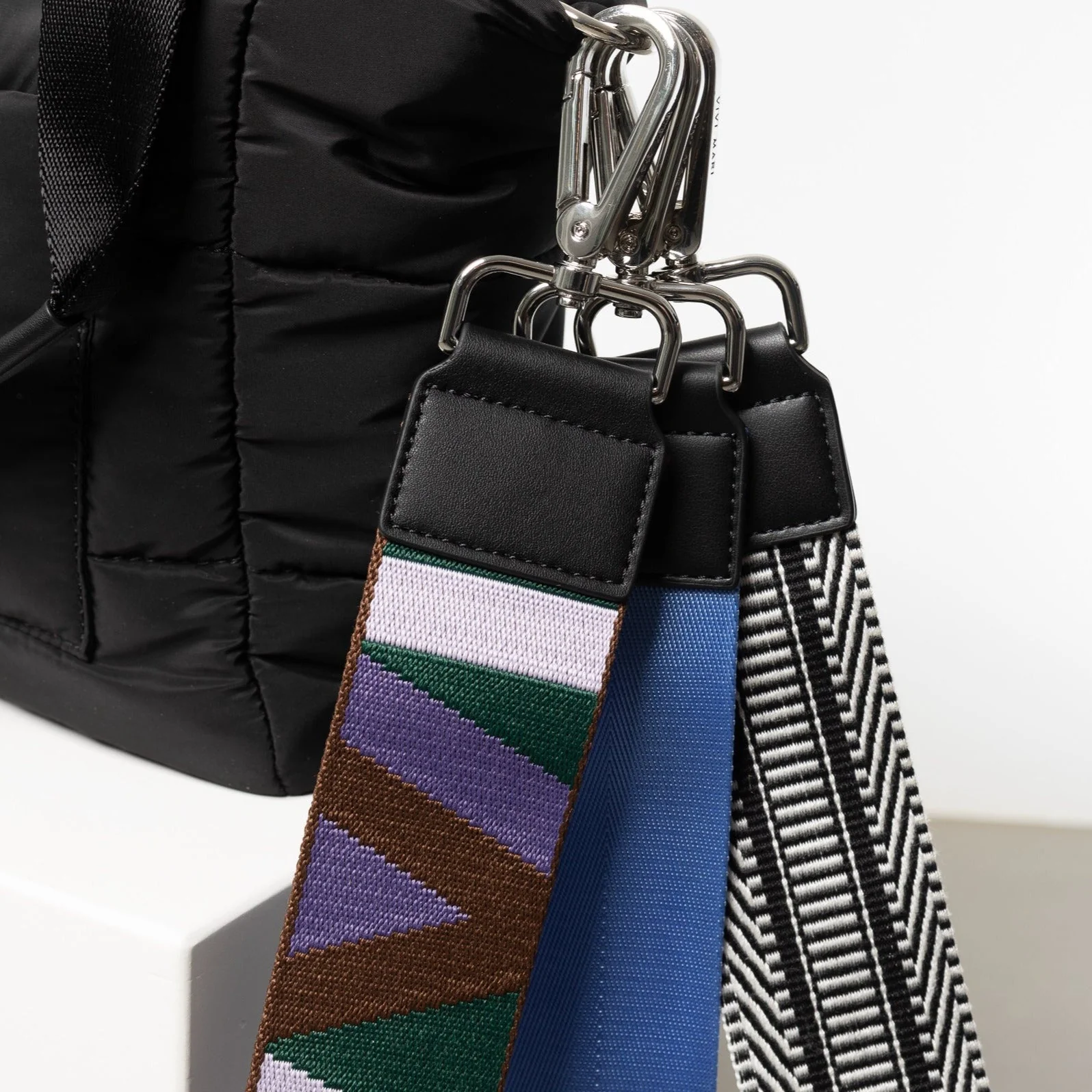 padded tote bag medium + strap basic woven slim - black - Image 18