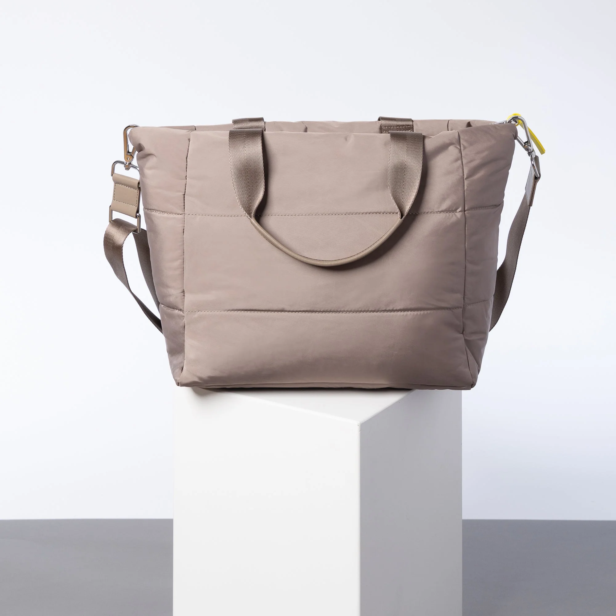 padded tote bag medium + strap basic woven slim - dark mushroom - Image 7