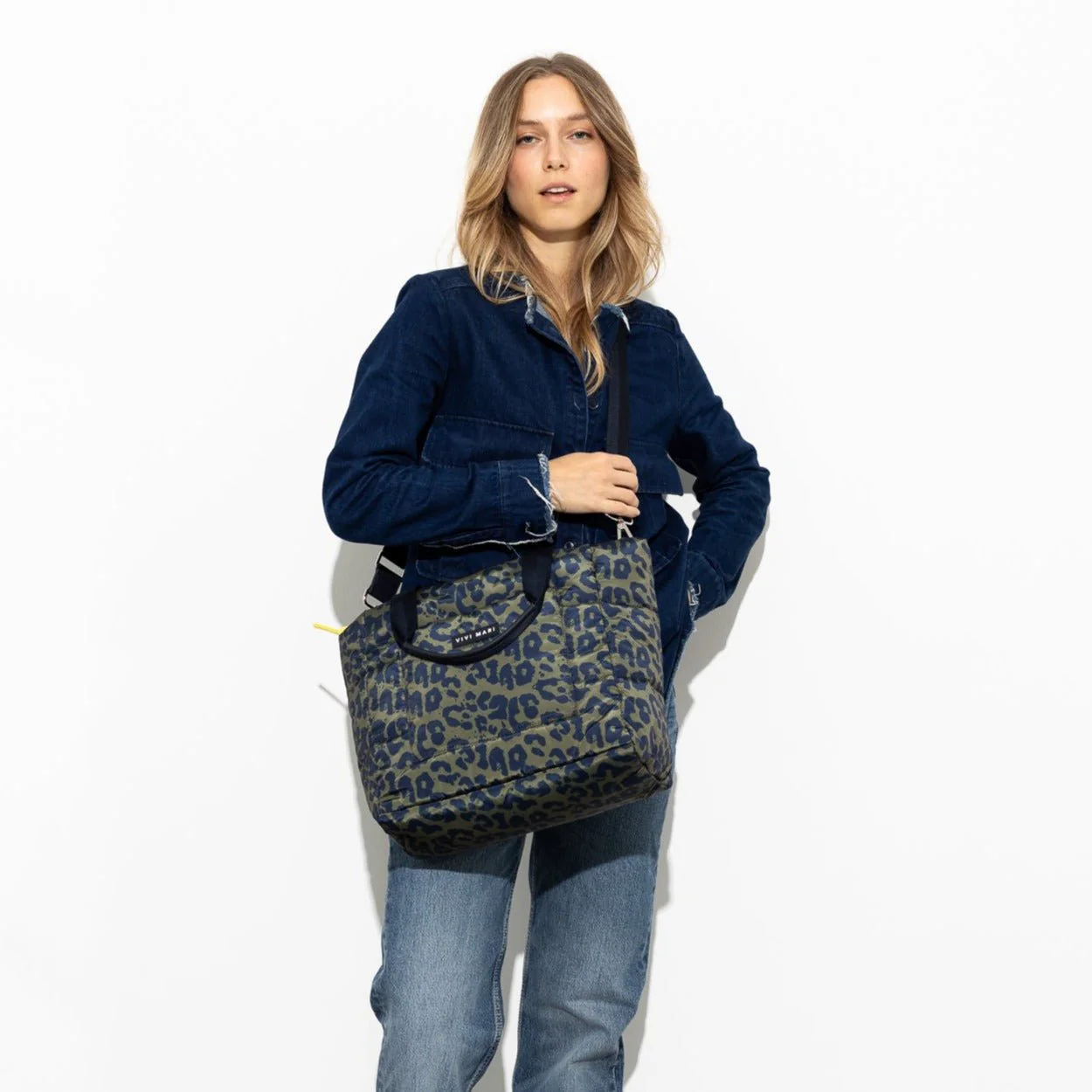 padded tote bag medium + strap basic woven slim - leo splashes navy/olive - Image 14